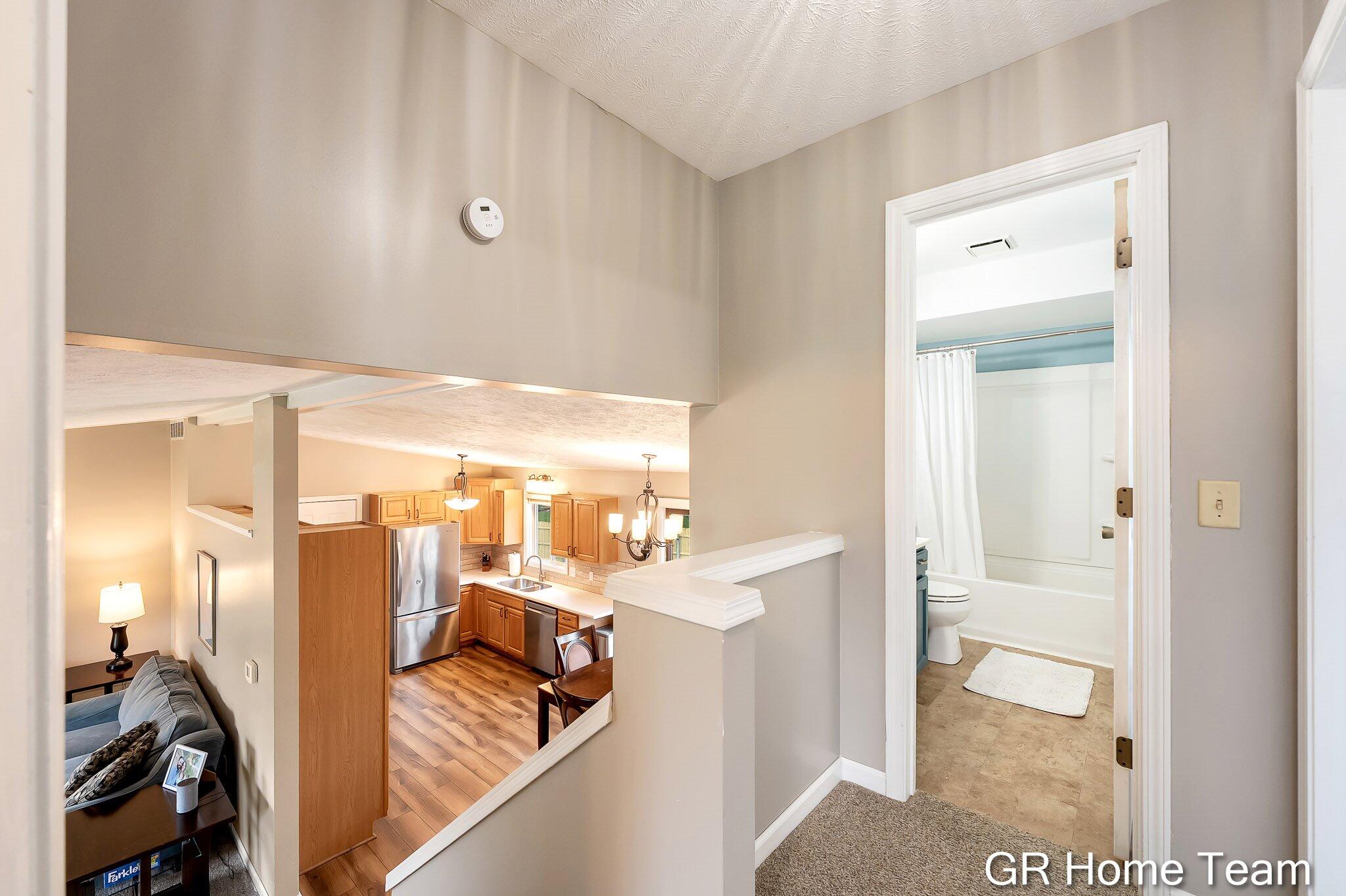 2304 Brookfarm Court SE Grand Rapids MI 49508
