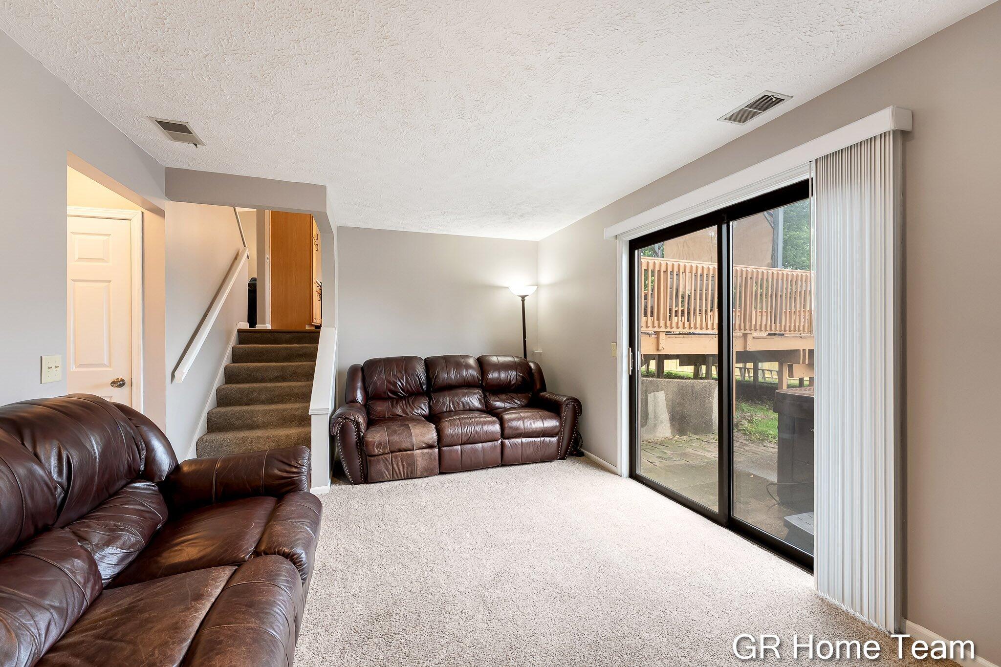 2304 Brookfarm Court SE Grand Rapids MI 49508
