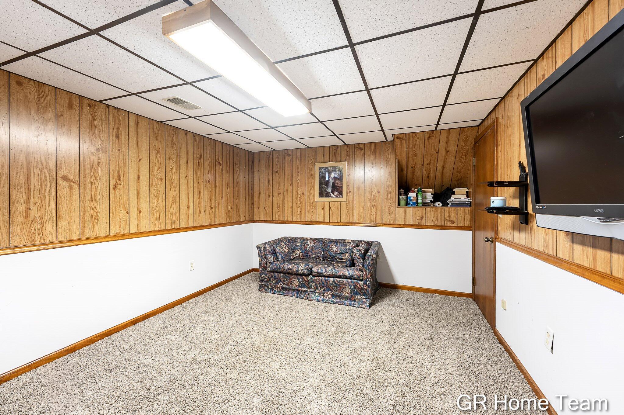 2304 Brookfarm Court SE Grand Rapids MI 49508