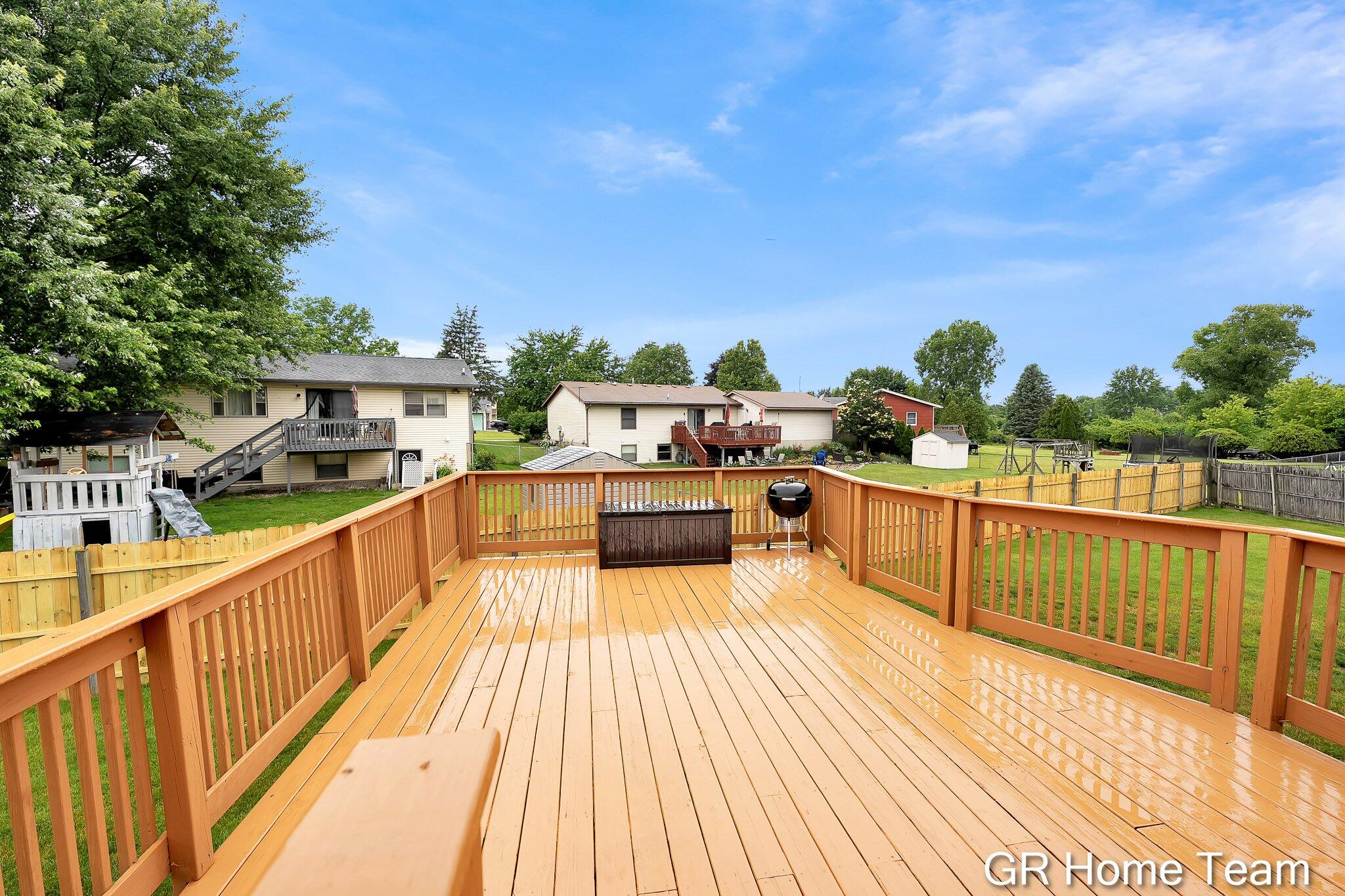 2304 Brookfarm Court SE Grand Rapids MI 49508