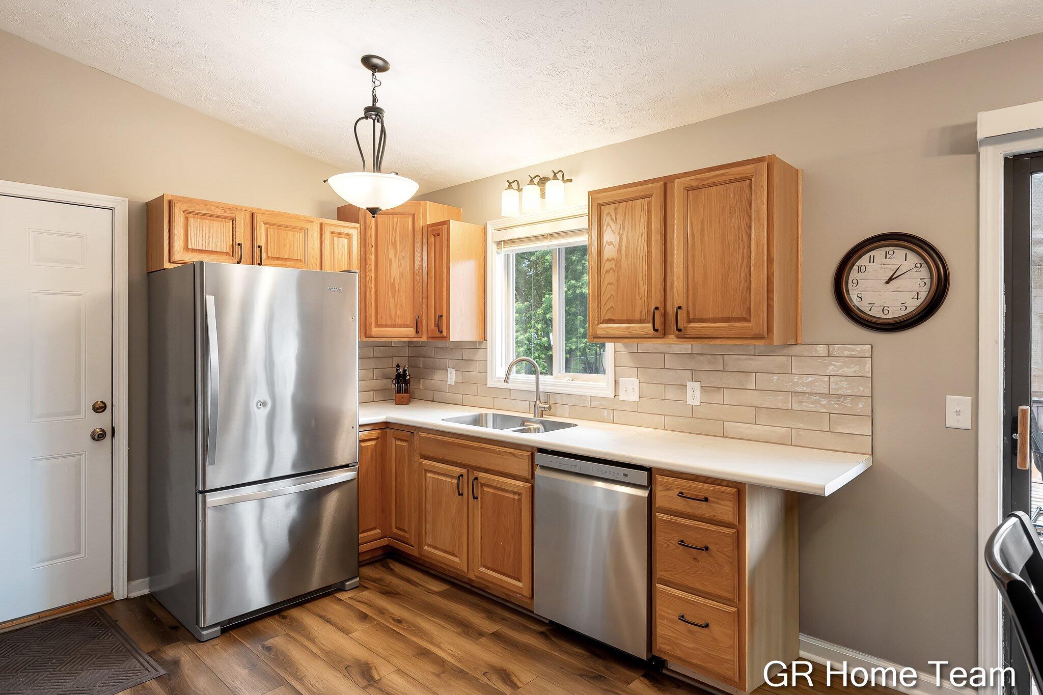 2304 Brookfarm Court SE Grand Rapids MI 49508