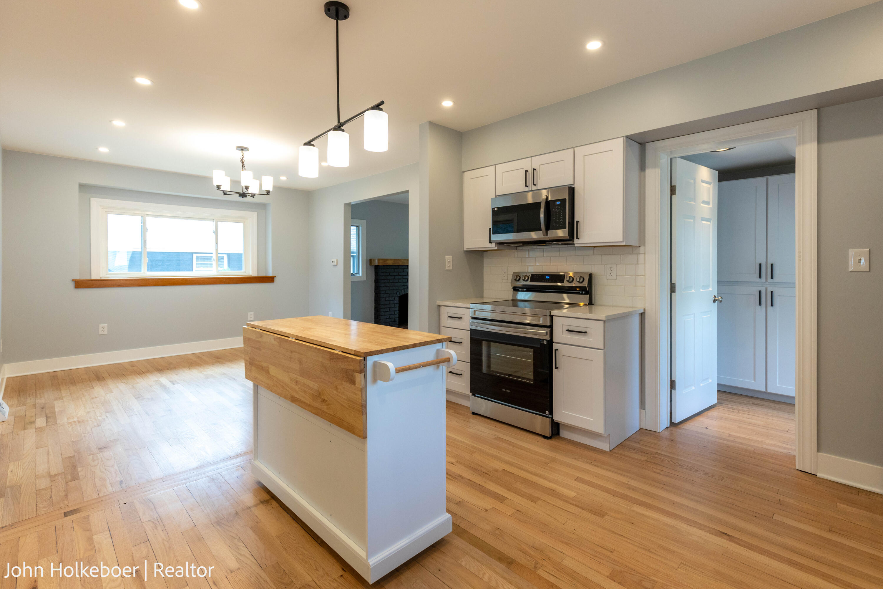 1948 Boston Street SE Grand Rapids MI 49506