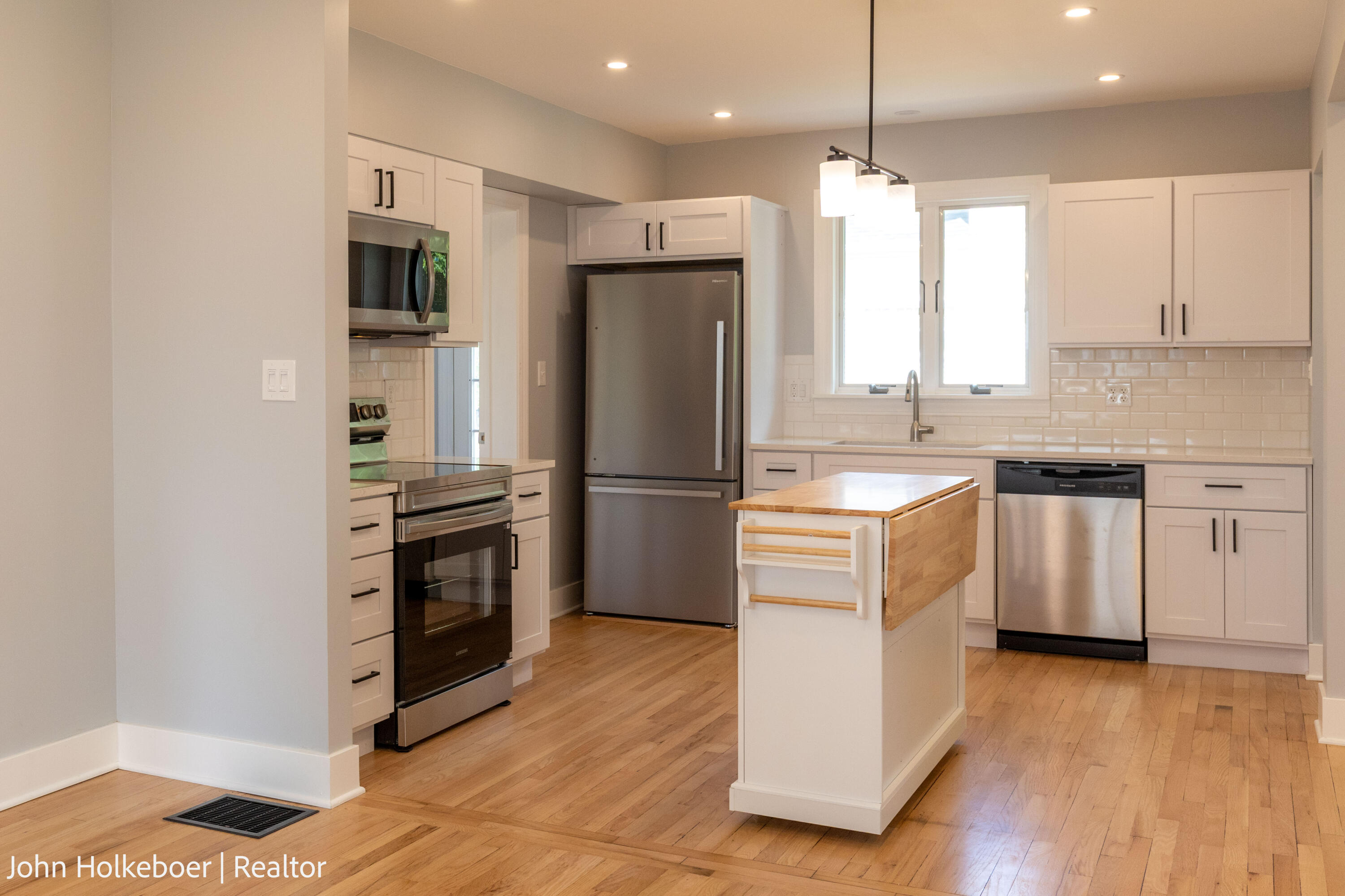 1948 Boston Street SE Grand Rapids MI 49506