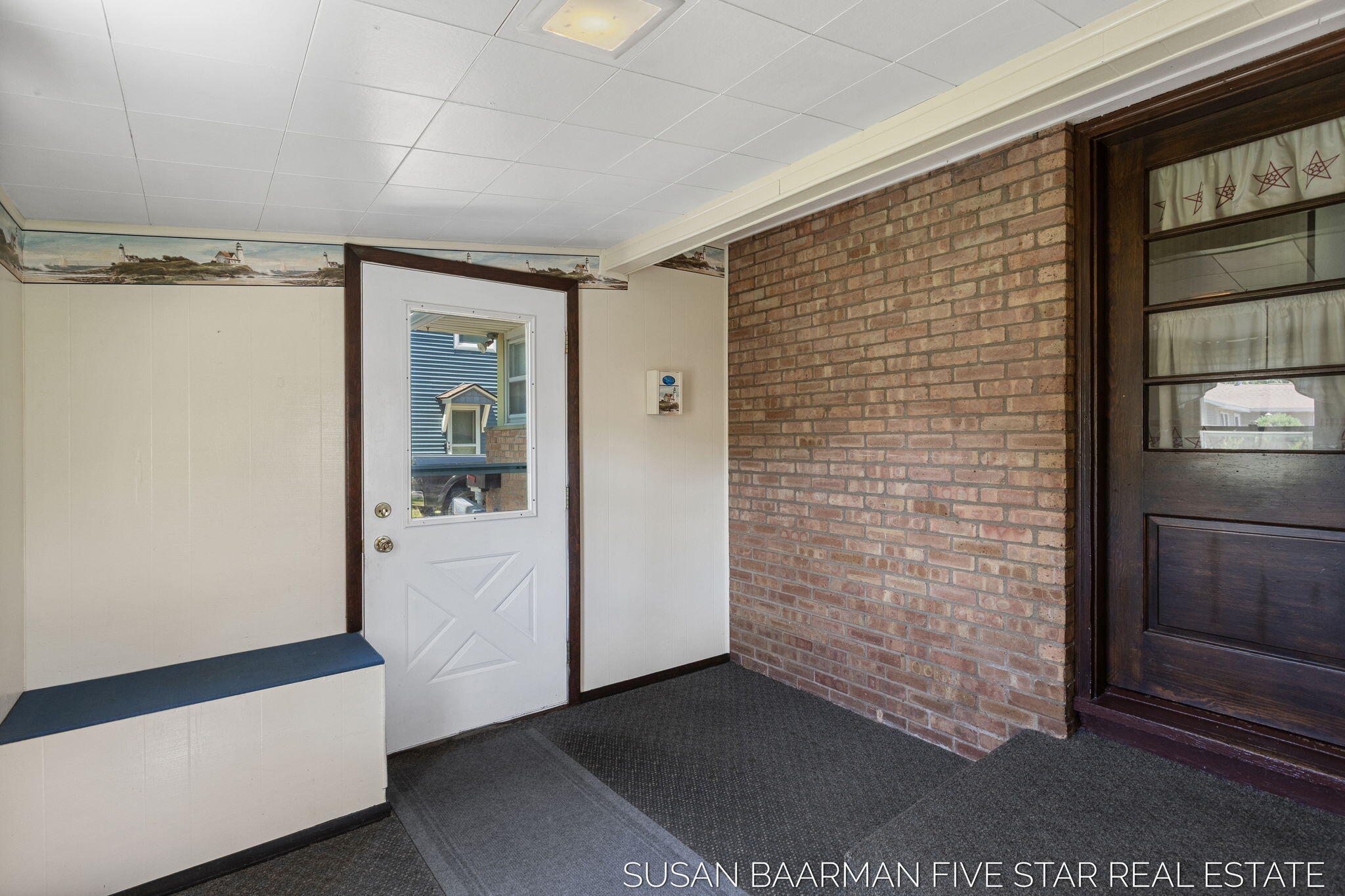 300 W 27th Street Holland MI 49423