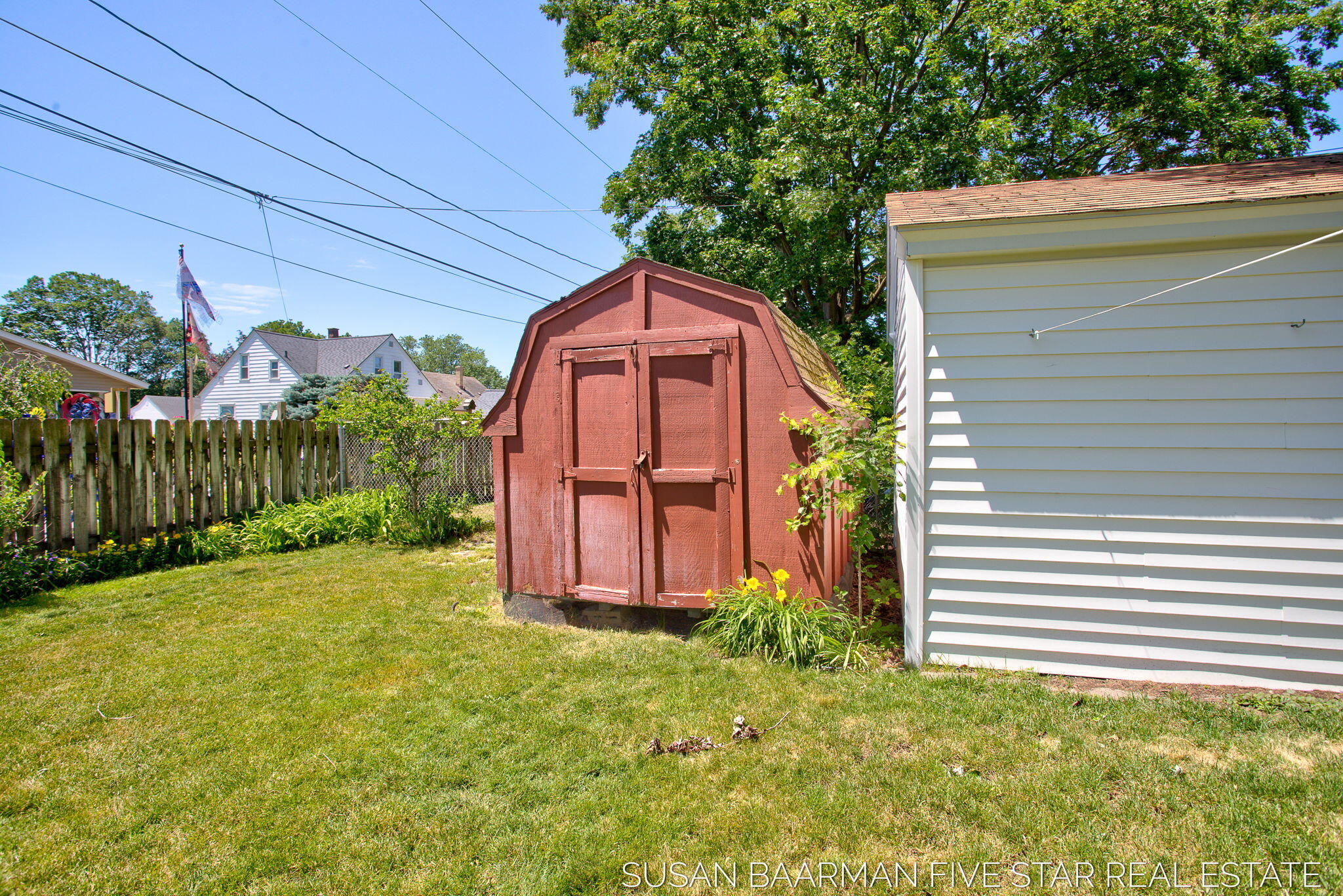 300 W 27th Street Holland MI 49423