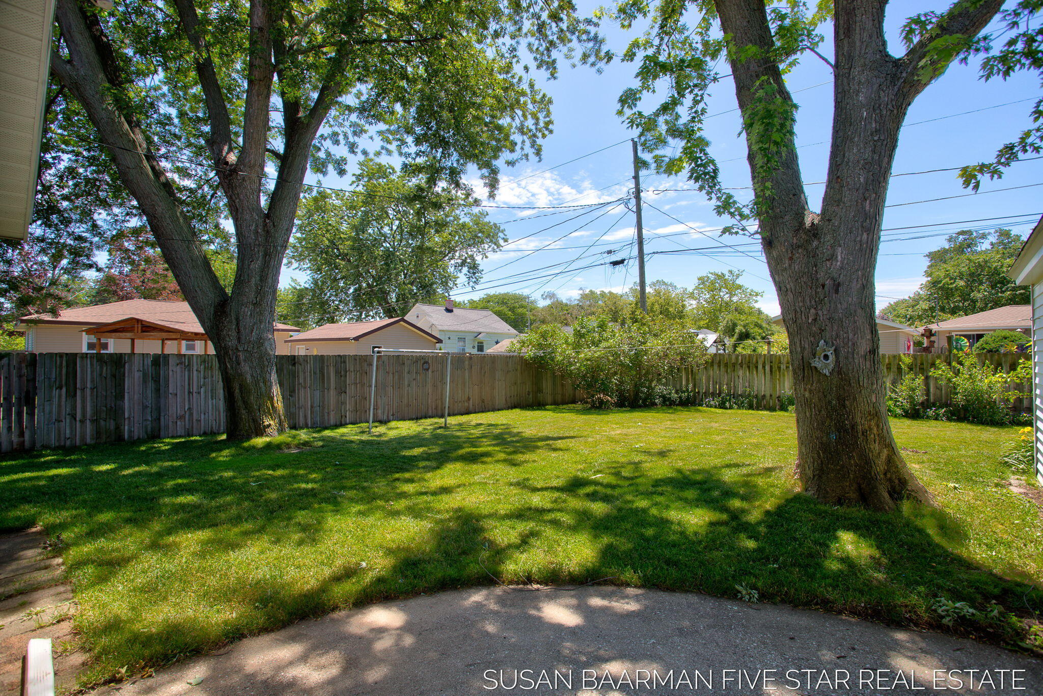 300 W 27th Street Holland MI 49423