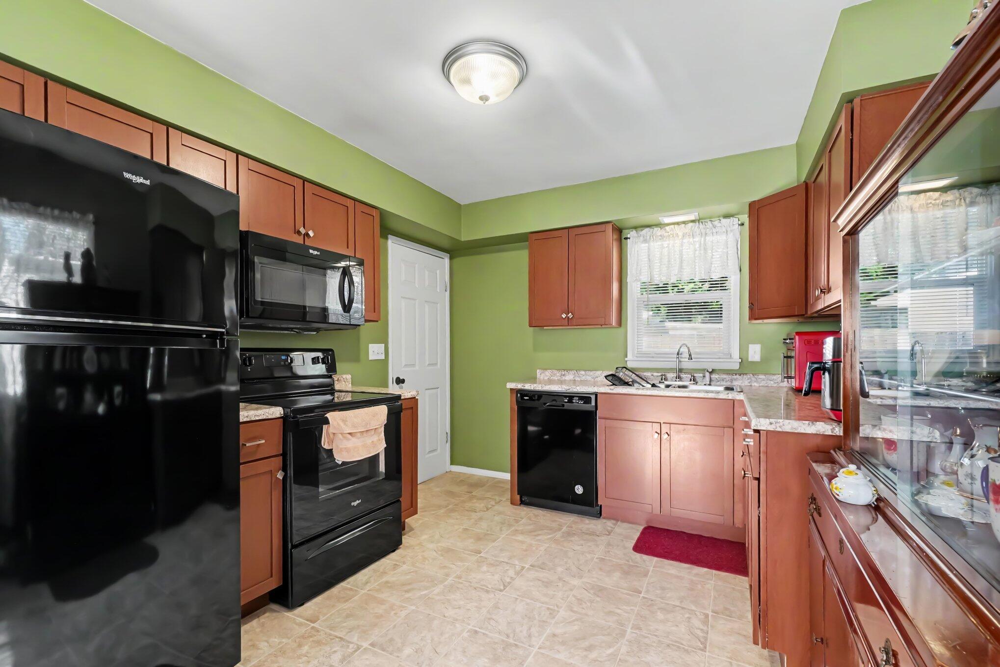 1207 Elkerton Avenue Kalamazoo MI 49048