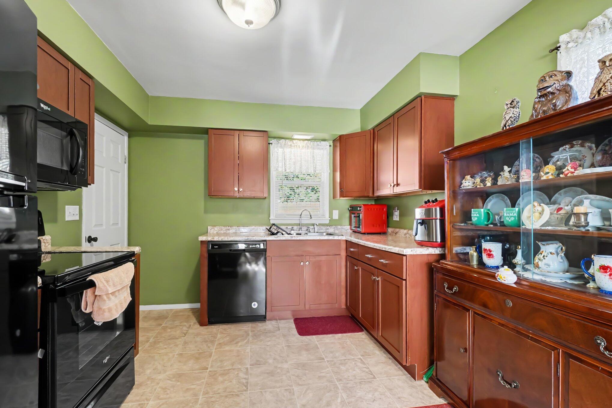 1207 Elkerton Avenue Kalamazoo MI 49048