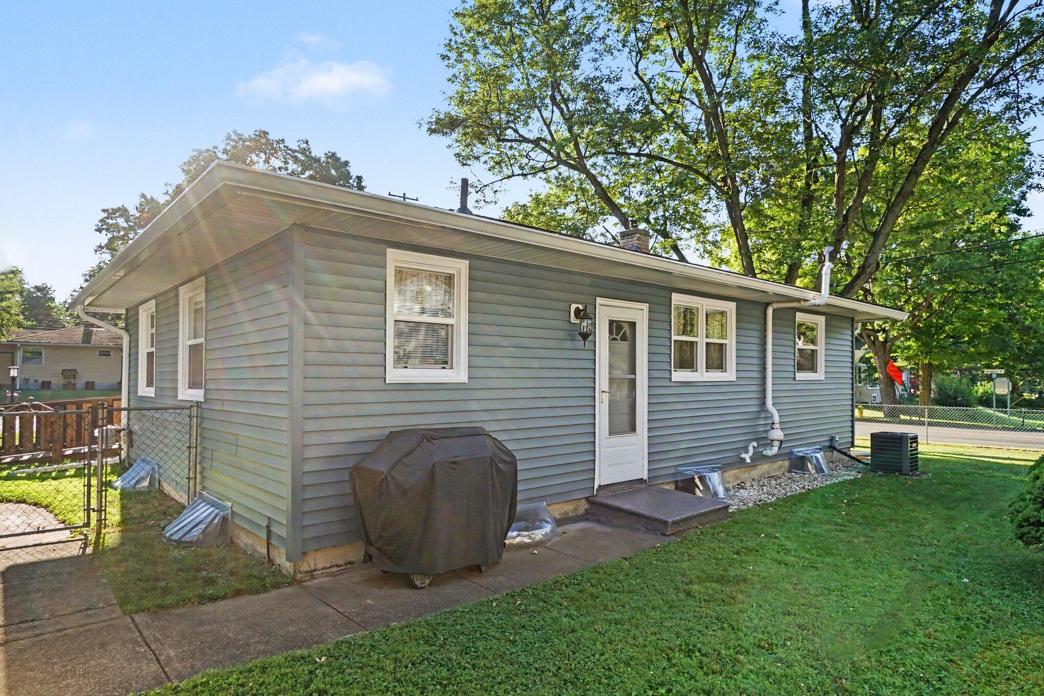 1207 Elkerton Avenue Kalamazoo MI 49048