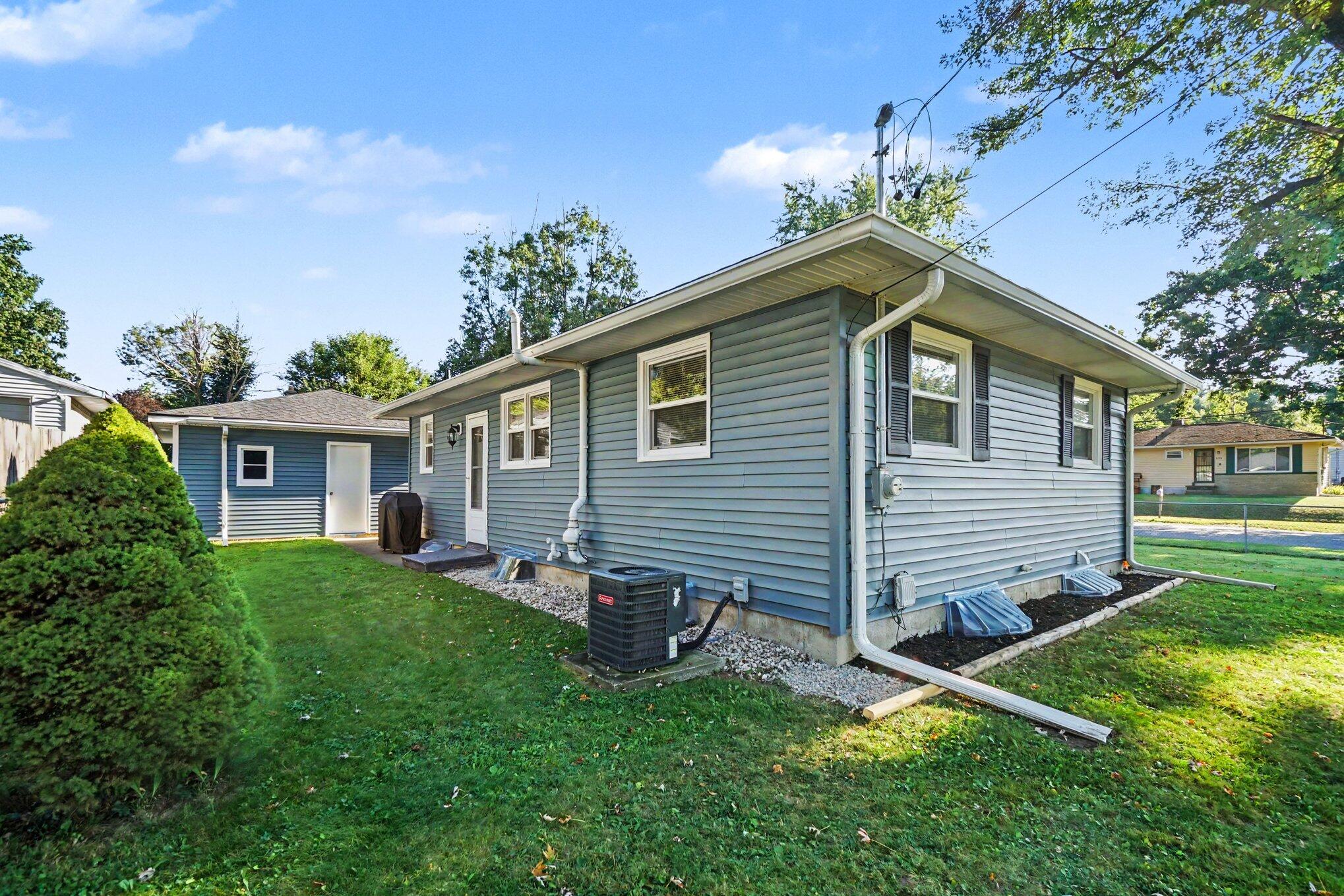 1207 Elkerton Avenue Kalamazoo MI 49048