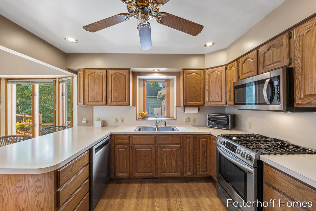 1900 Cherry Run Drive NW Grand Rapids MI 49504
