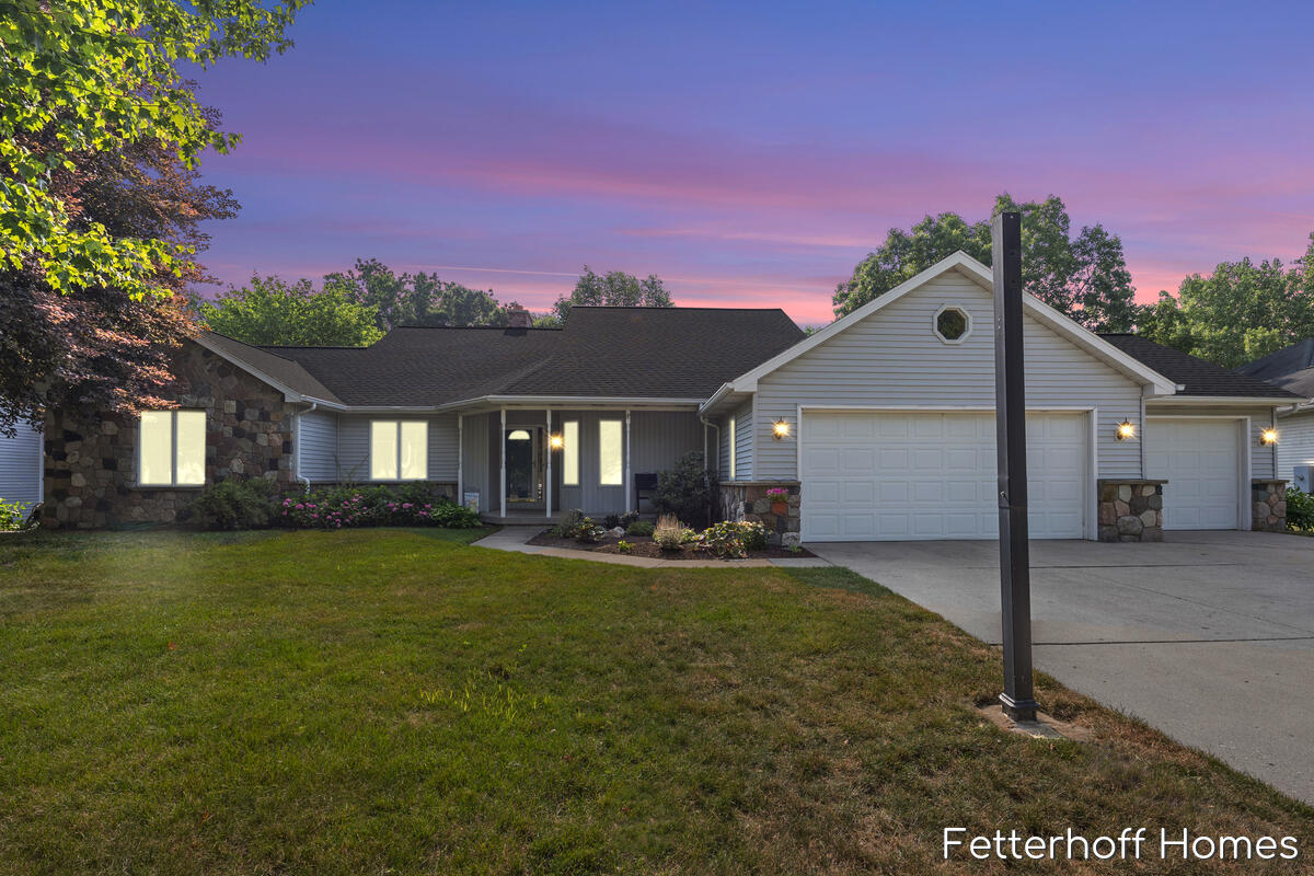 1900 Cherry Run Drive NW Grand Rapids MI 49504