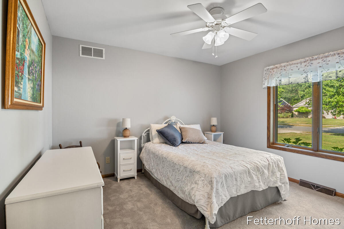1900 Cherry Run Drive NW Grand Rapids MI 49504