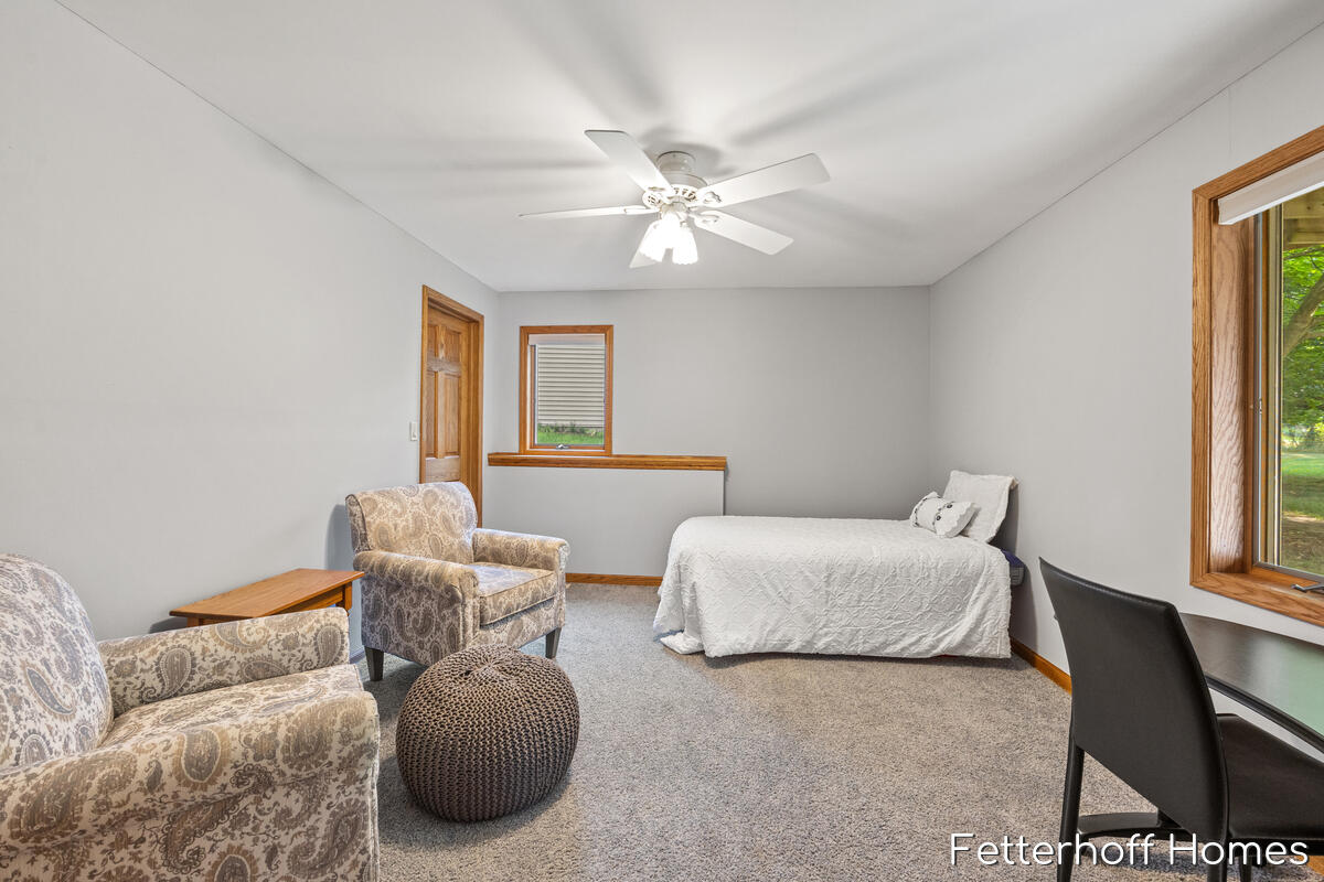 1900 Cherry Run Drive NW Grand Rapids MI 49504