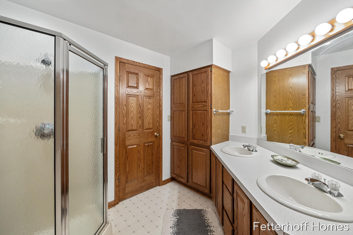 1900 Cherry Run Drive NW Grand Rapids MI 49504