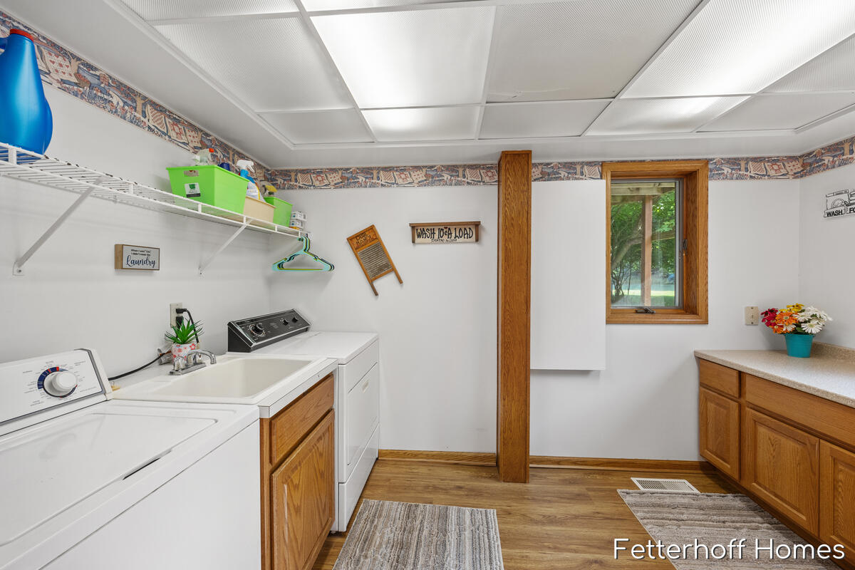 1900 Cherry Run Drive NW Grand Rapids MI 49504