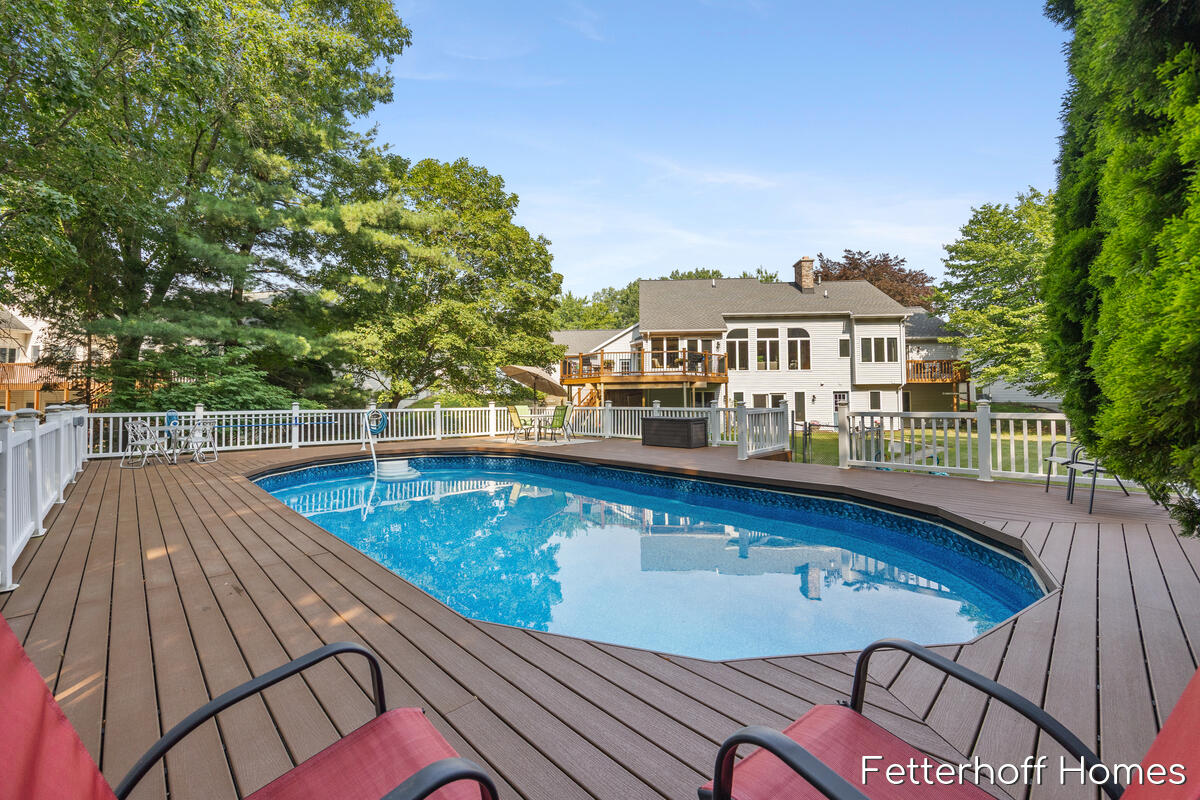 1900 Cherry Run Drive NW Grand Rapids MI 49504