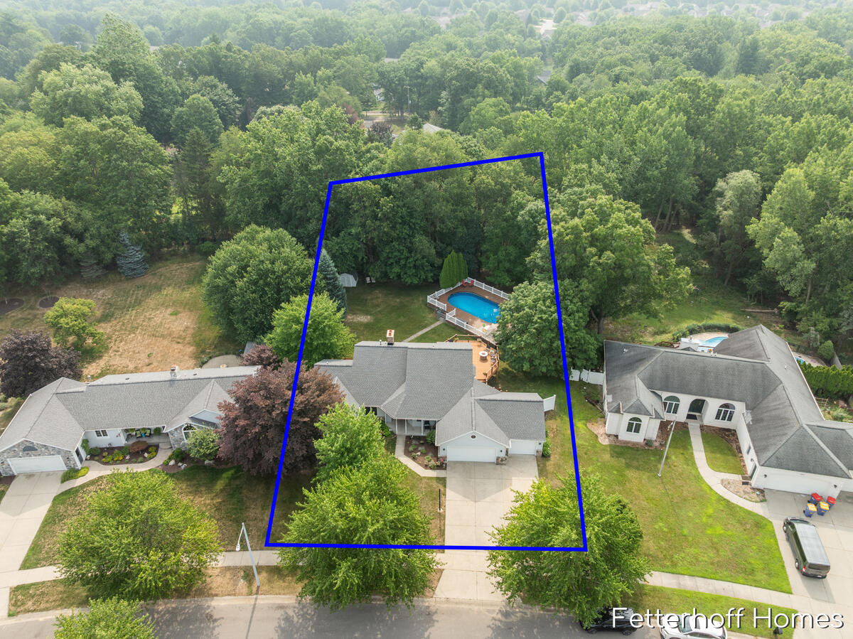 1900 Cherry Run Drive NW Grand Rapids MI 49504