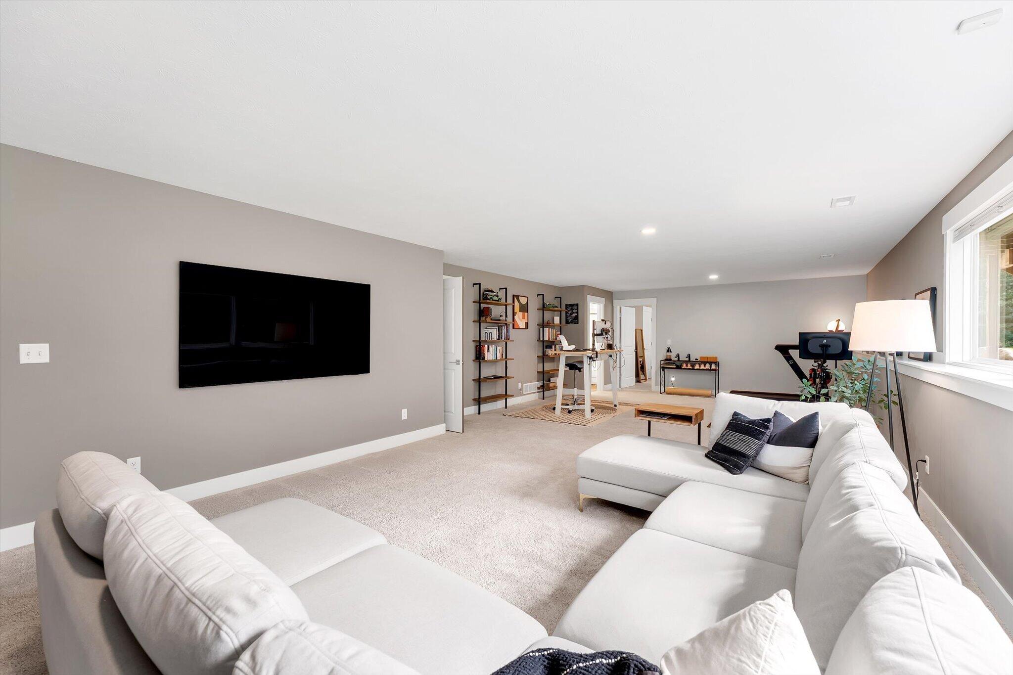 4741 Harbor View Drive SE Grand Rapids MI 49512