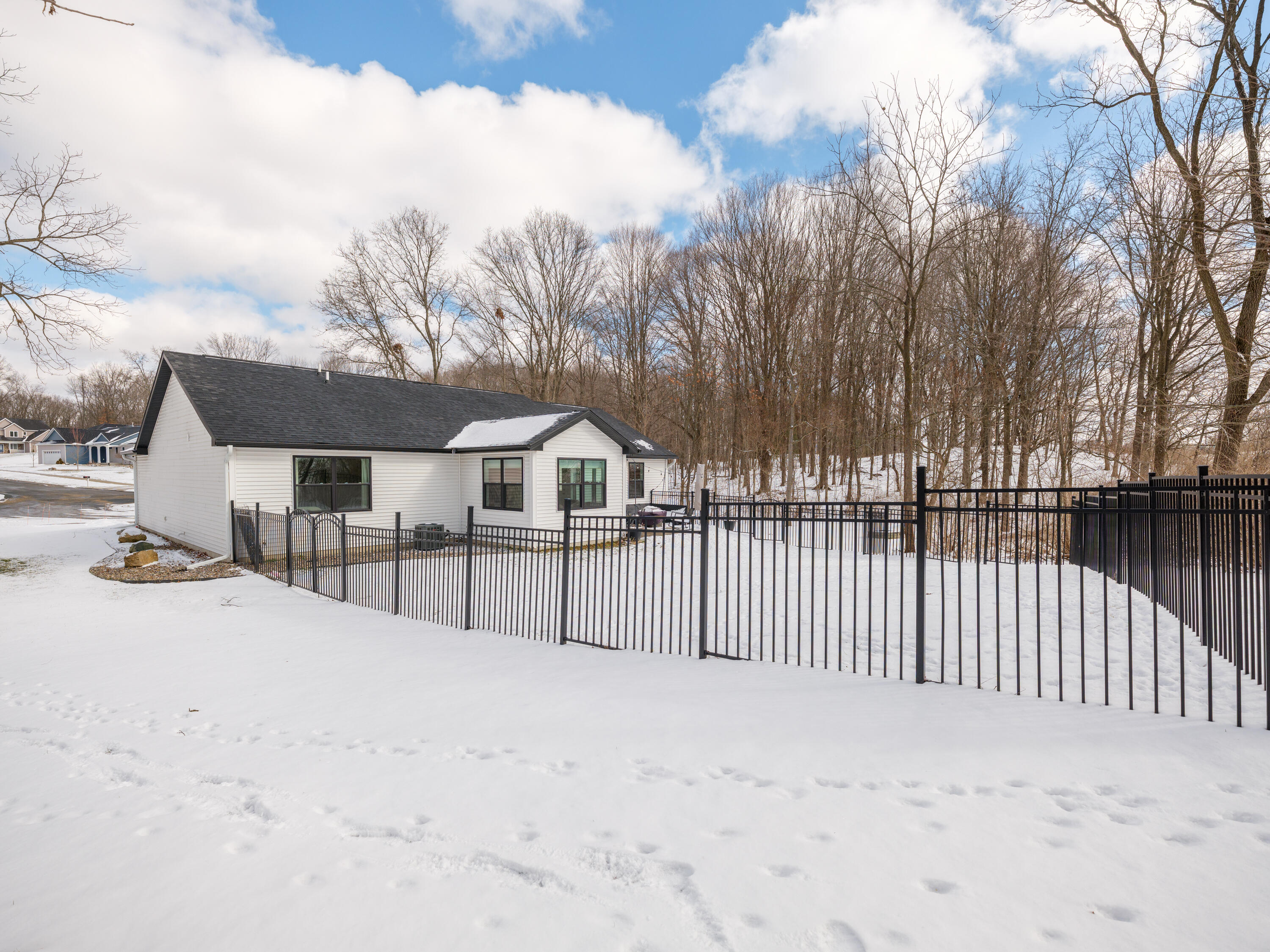 851 Doolittle Court Kalamazoo MI 49009