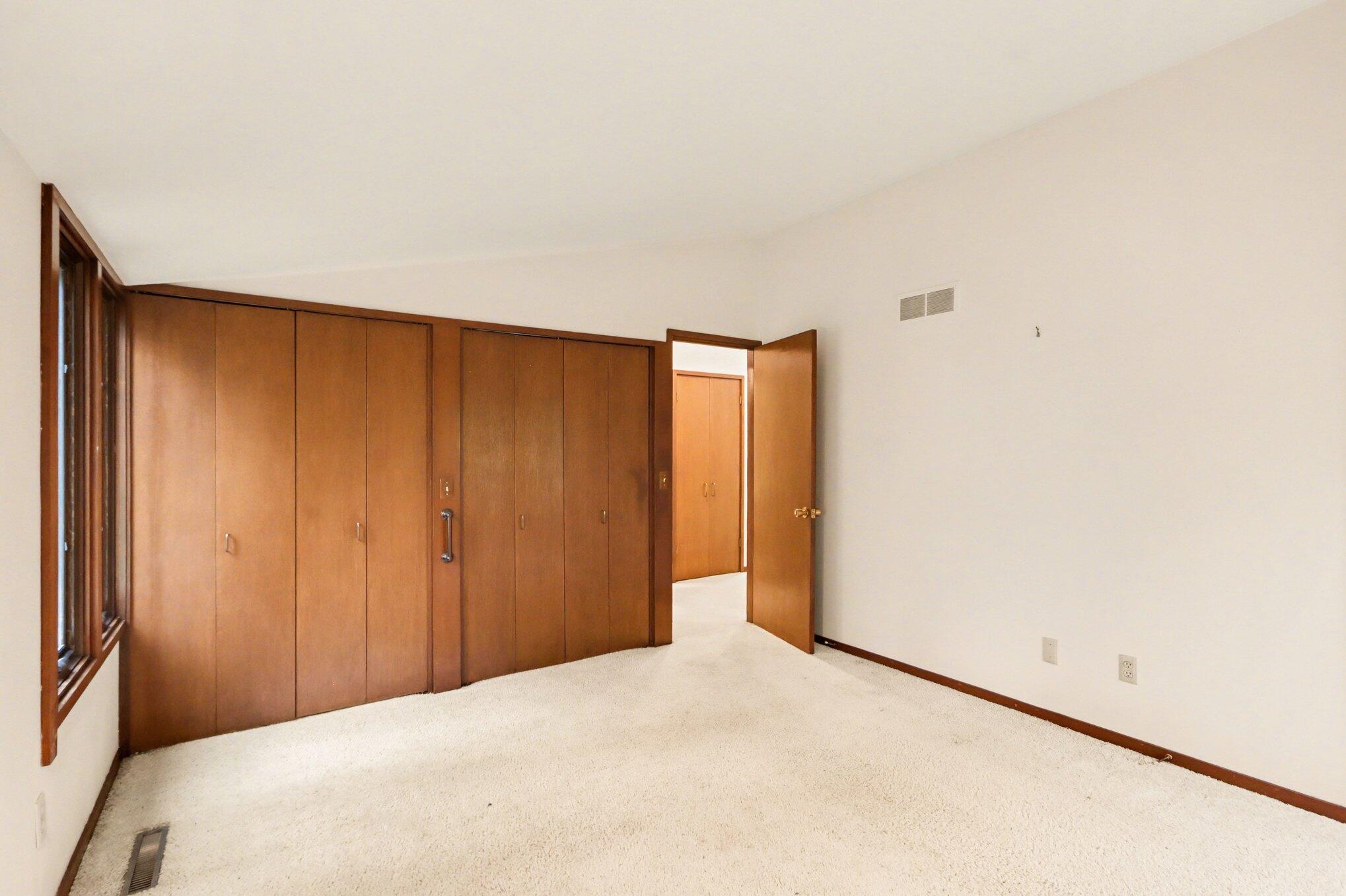 1000 Carolee Lane Kalamazoo MI 49008