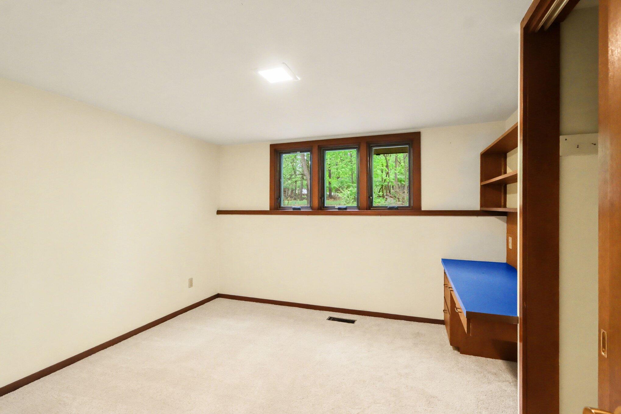 1000 Carolee Lane Kalamazoo MI 49008