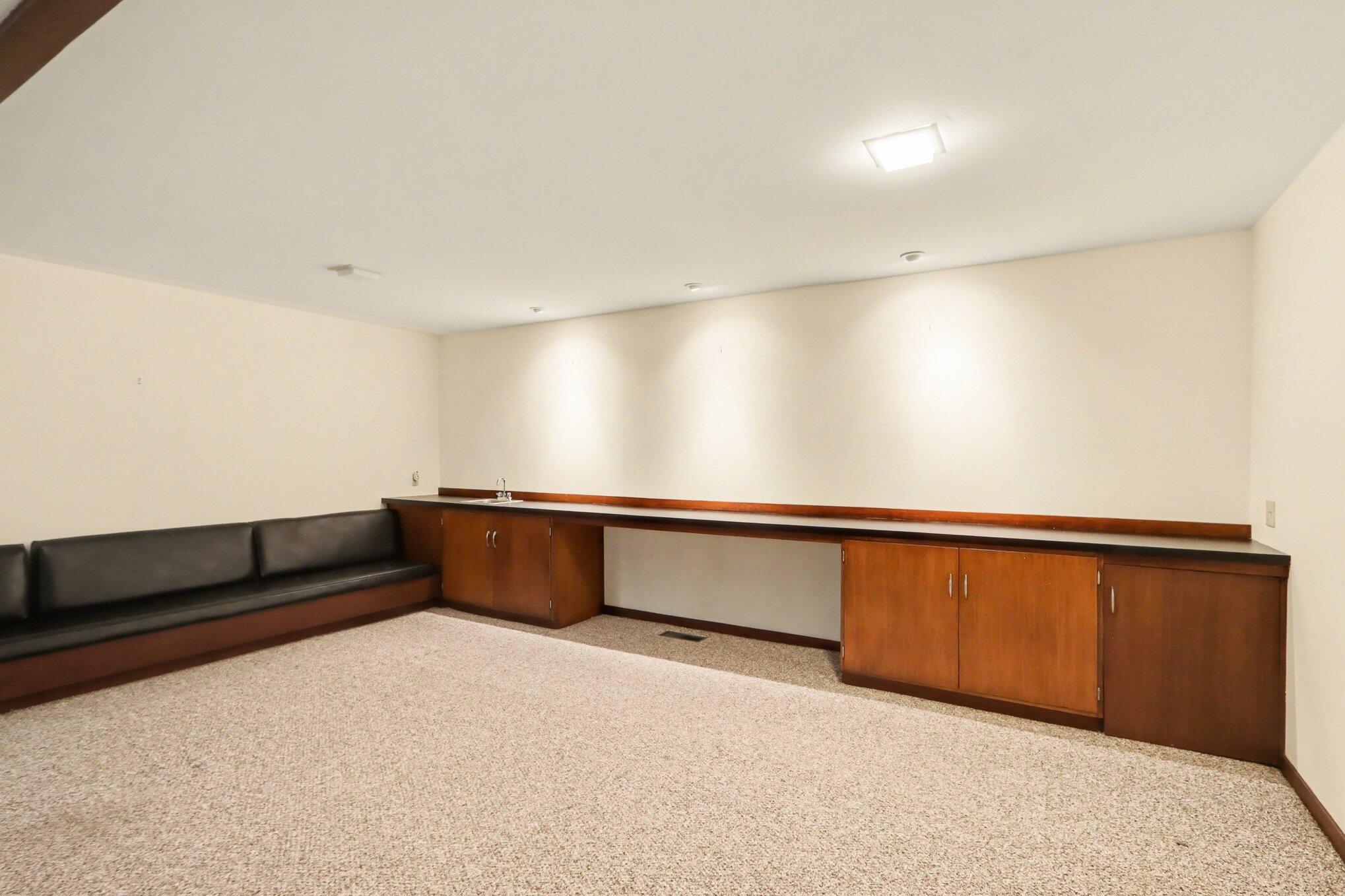 1000 Carolee Lane Kalamazoo MI 49008