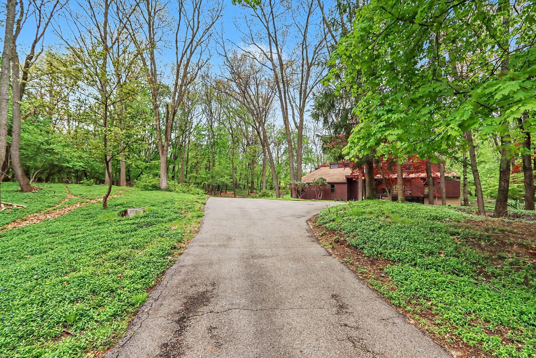 1000 Carolee Lane Kalamazoo MI 49008