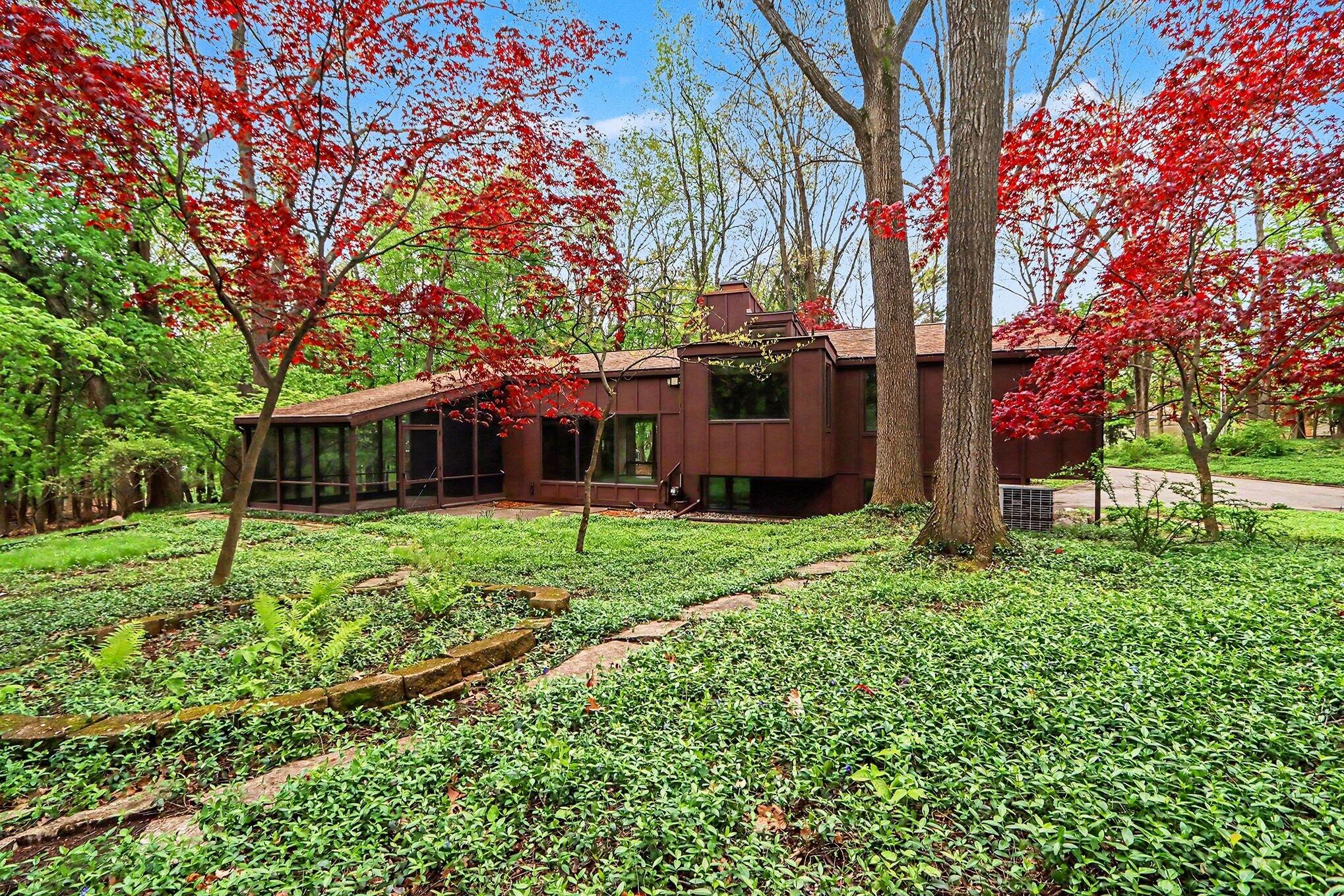 1000 Carolee Lane Kalamazoo MI 49008