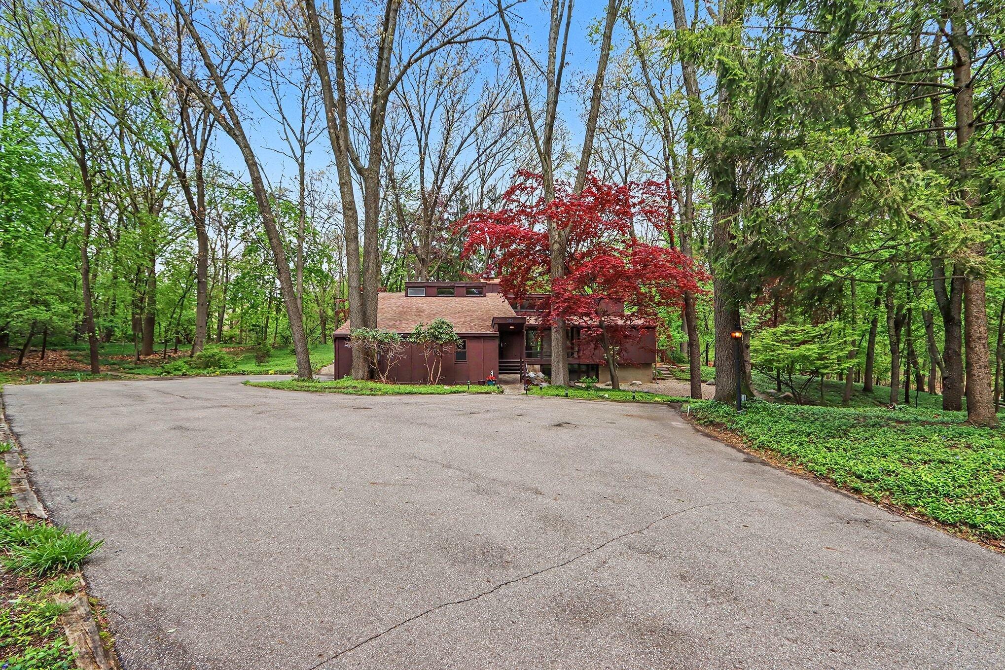 1000 Carolee Lane Kalamazoo MI 49008