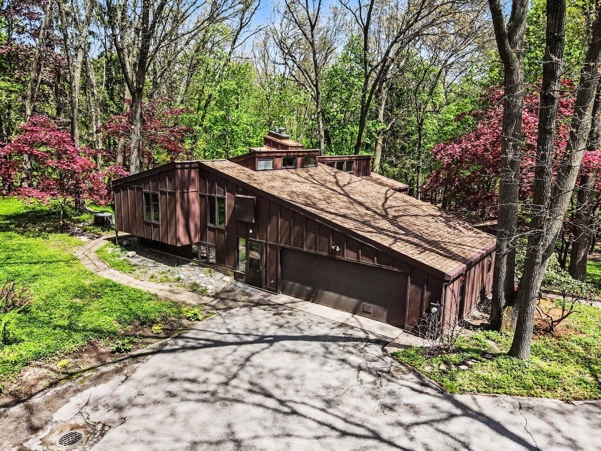 1000 Carolee Lane Kalamazoo MI 49008