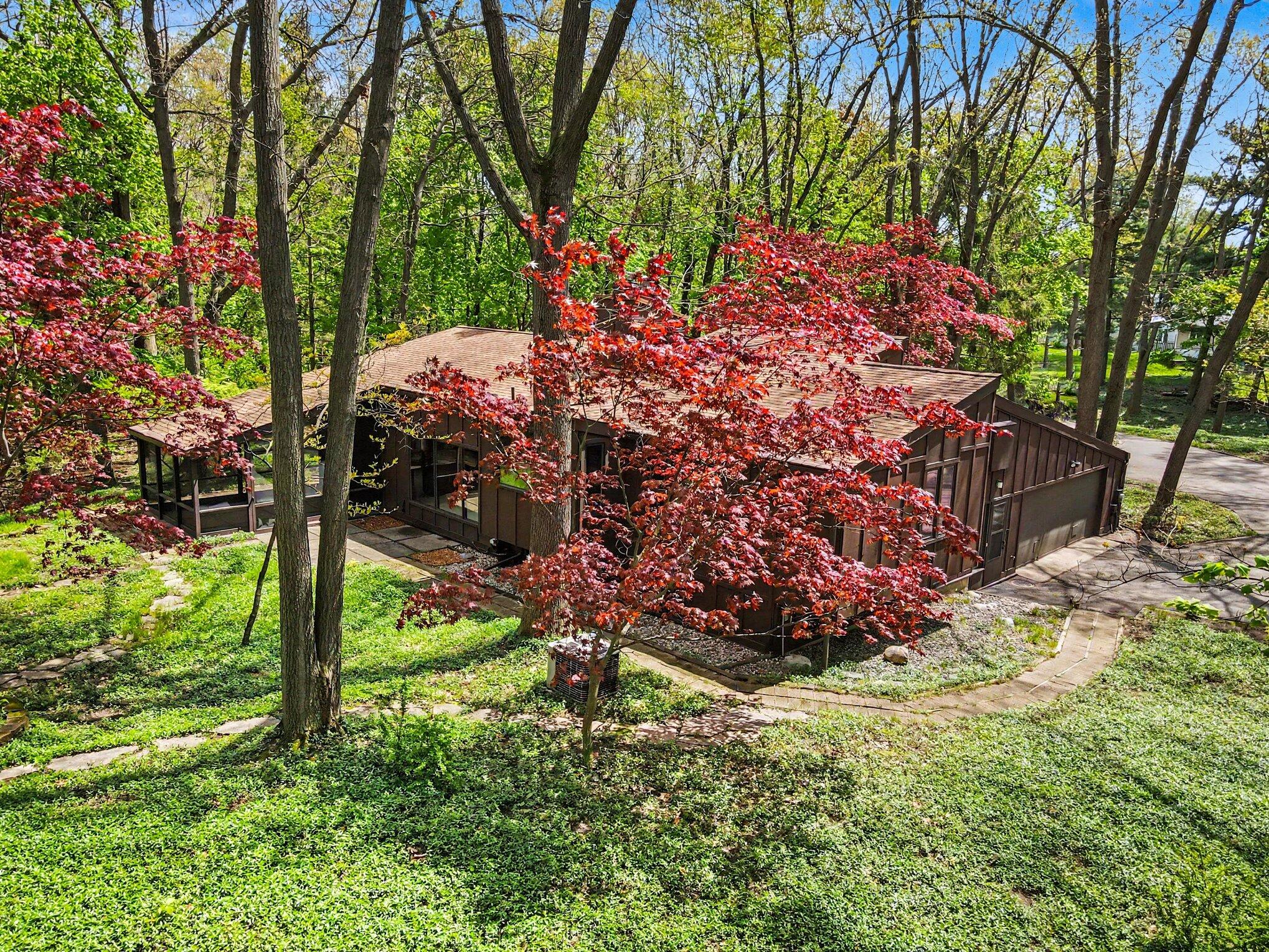 1000 Carolee Lane Kalamazoo MI 49008