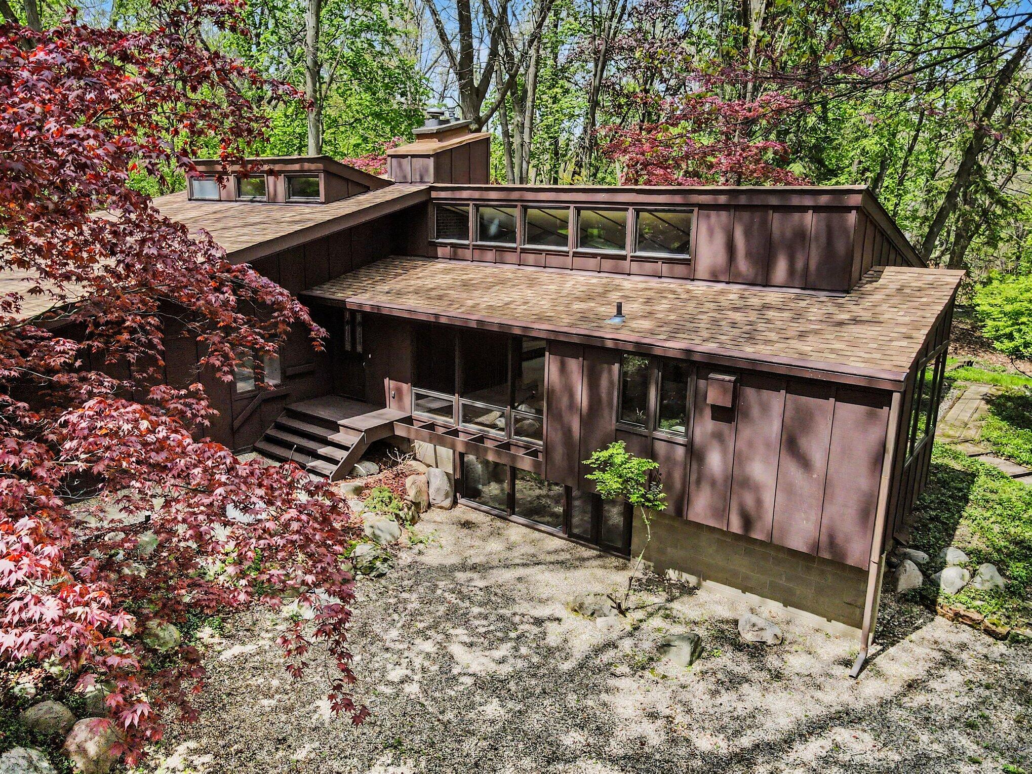 1000 Carolee Lane Kalamazoo MI 49008