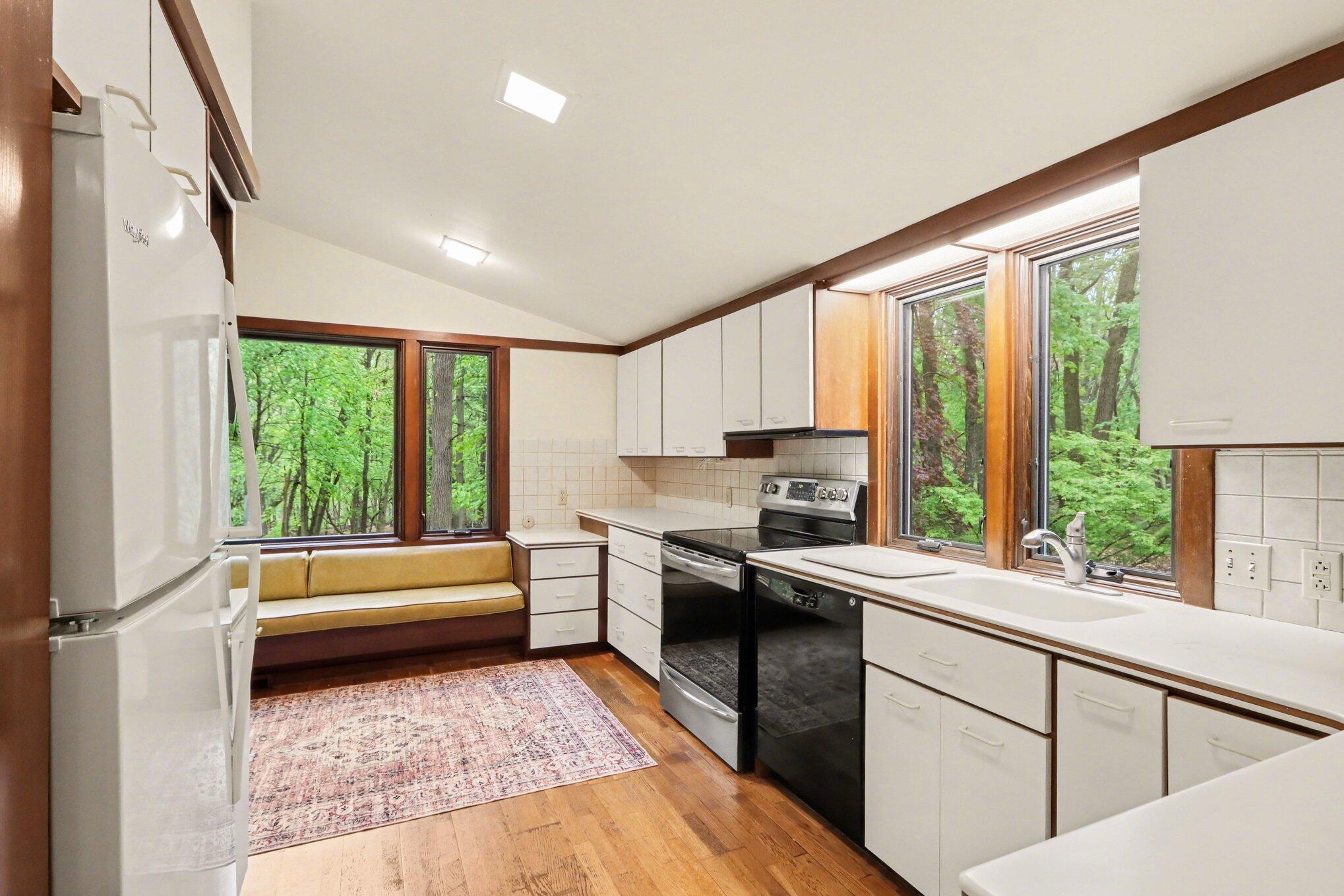 1000 Carolee Lane Kalamazoo MI 49008