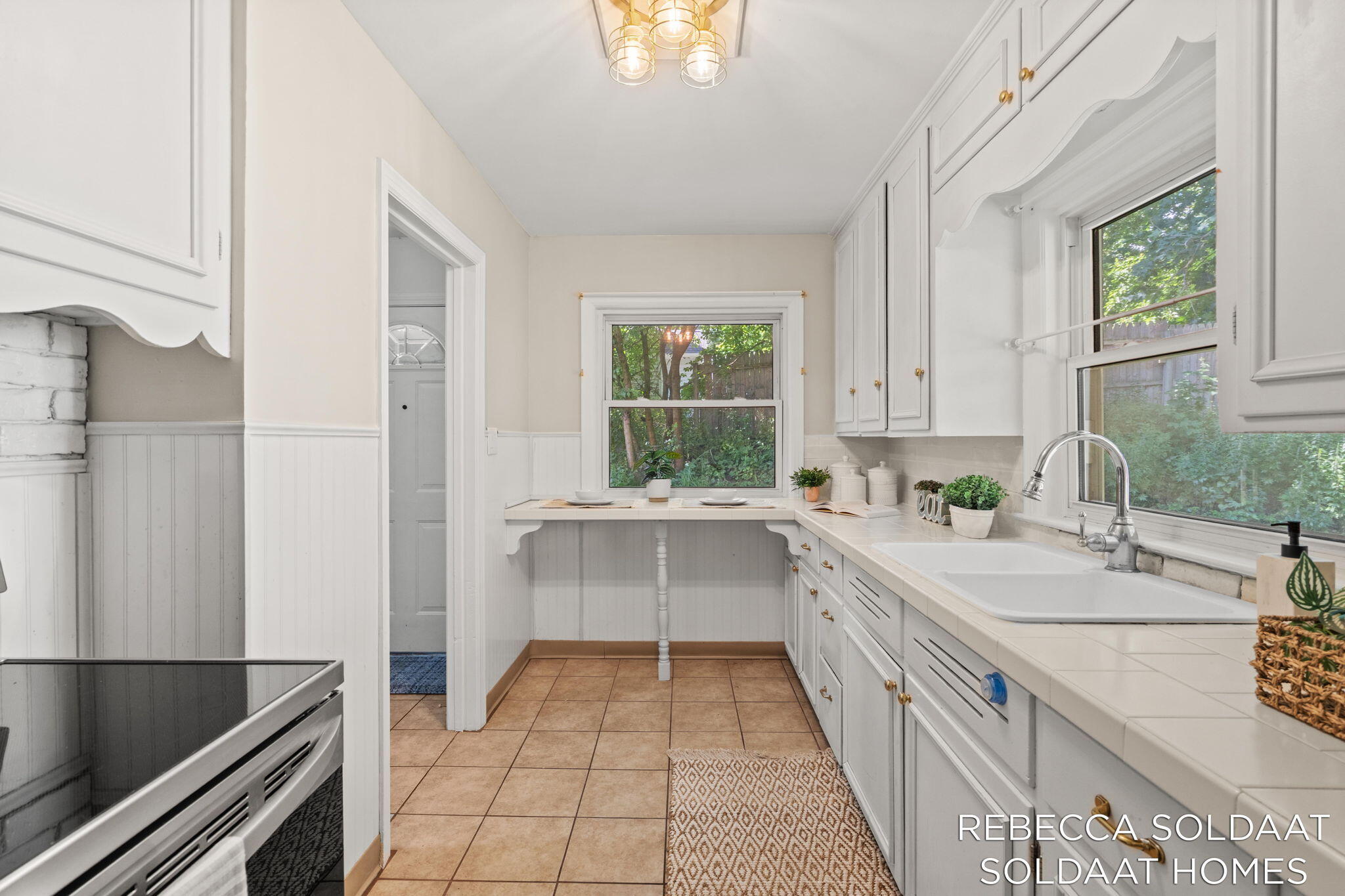 1621 Preston Avenue NW Grand Rapids MI 49504