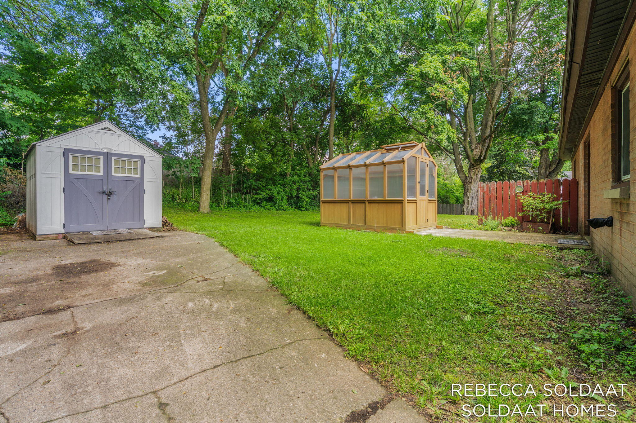 1621 Preston Avenue NW Grand Rapids MI 49504