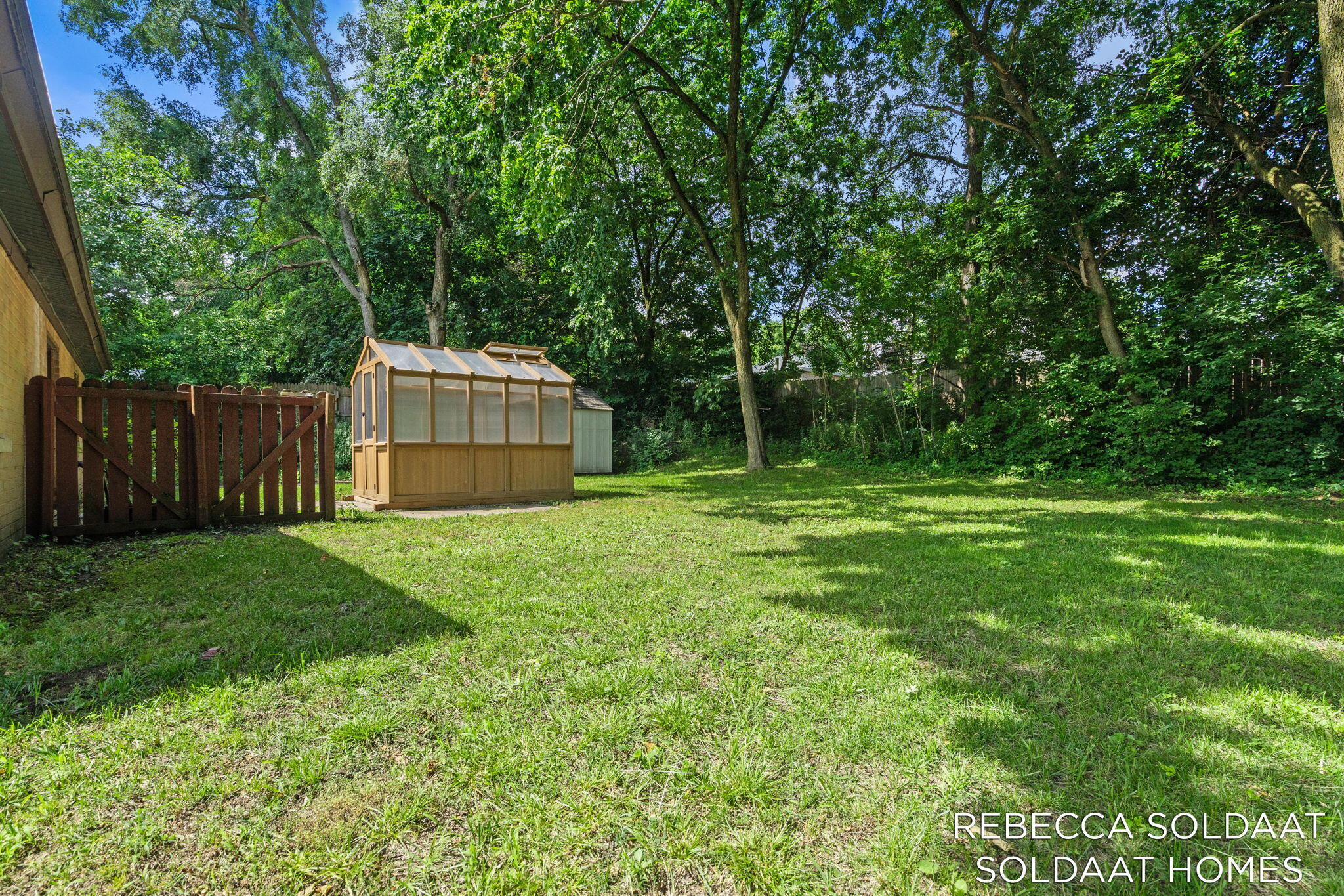 1621 Preston Avenue NW Grand Rapids MI 49504