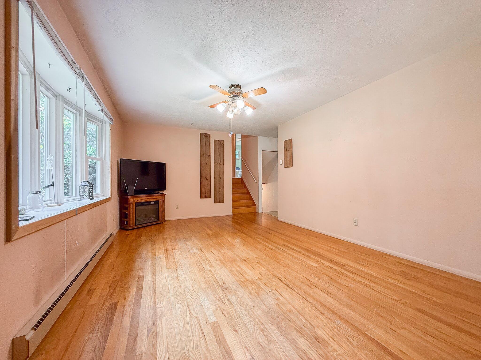 28493 Downey Street Dowagiac MI 49047