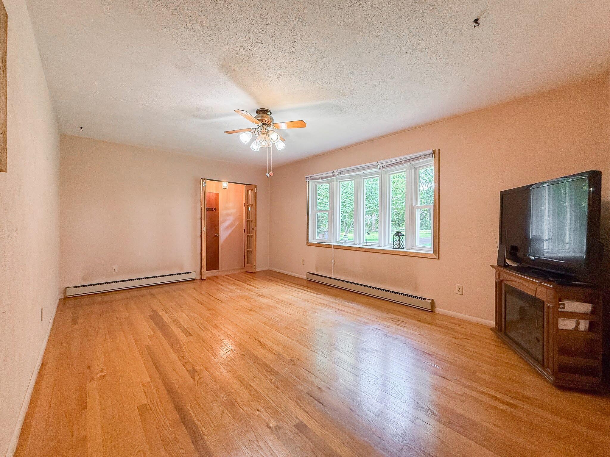 28493 Downey Street Dowagiac MI 49047