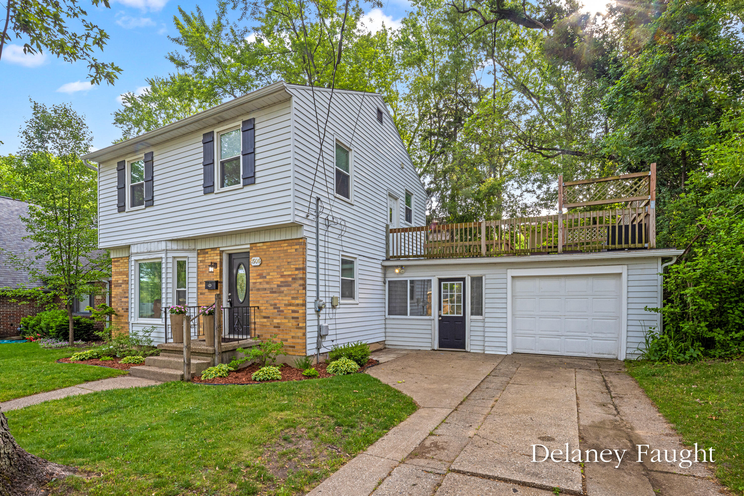 1506 Margaret Avenue SE Grand Rapids MI 49507