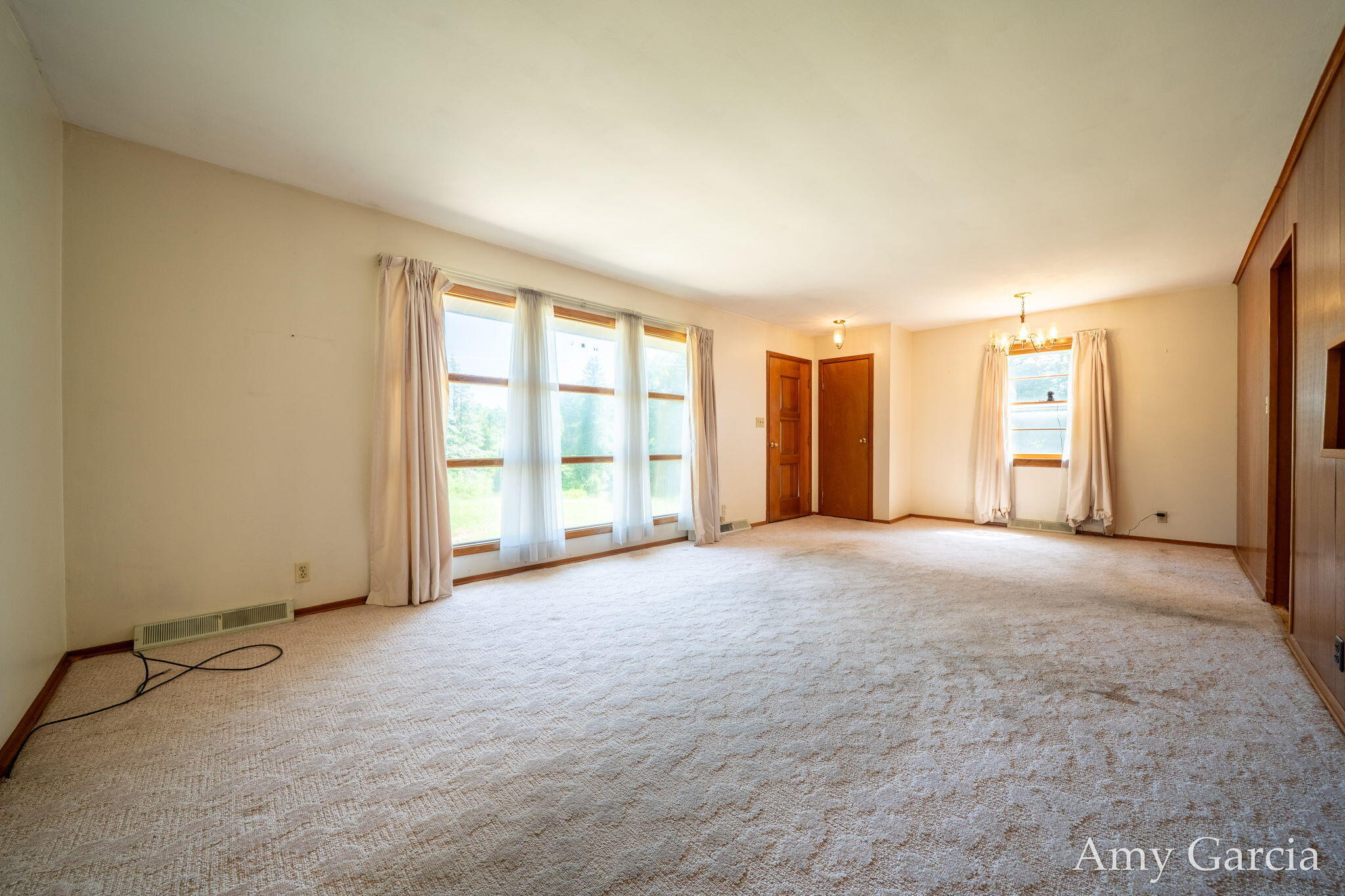 3530 11 Mile Road NE Rockford MI 49341