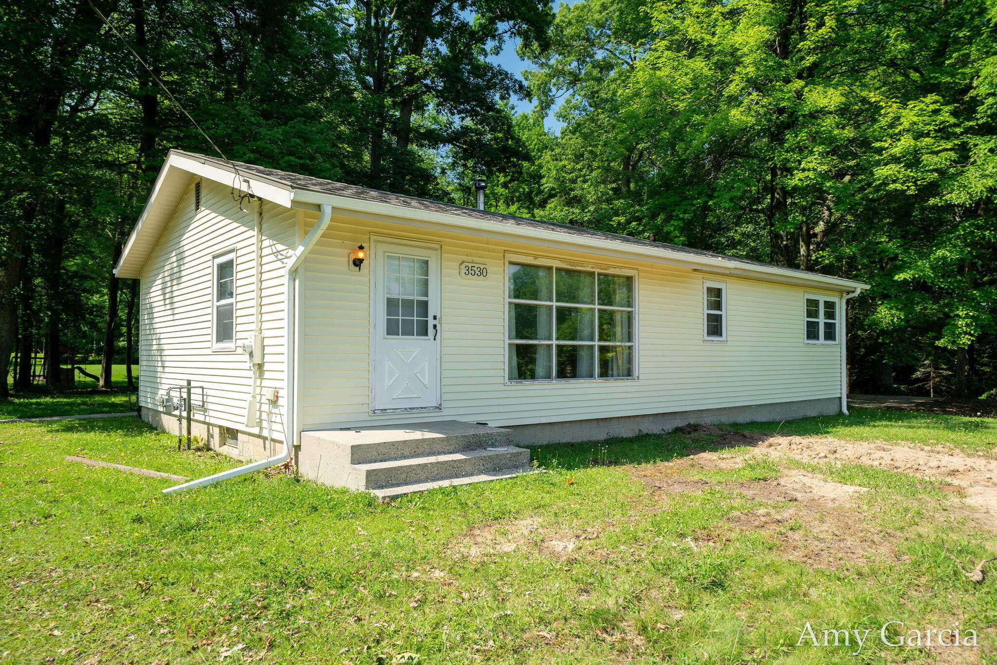 3530 11 Mile Road NE Rockford MI 49341