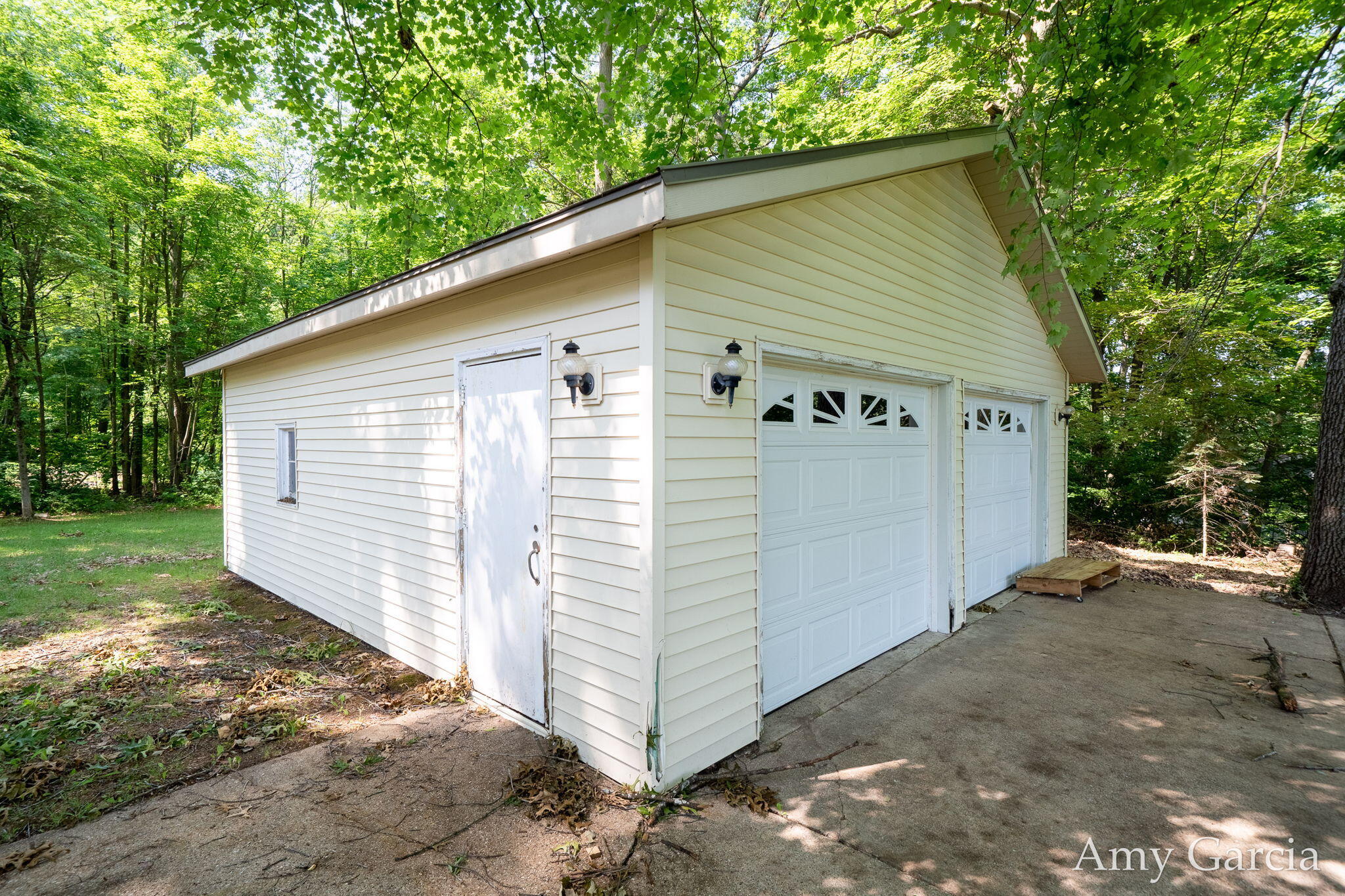 3530 11 Mile Road NE Rockford MI 49341