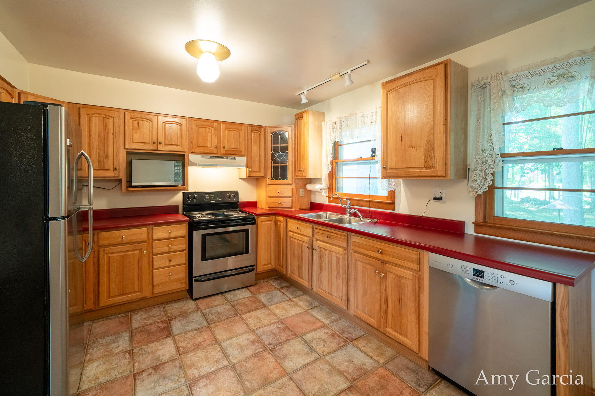 3530 11 Mile Road NE Rockford MI 49341