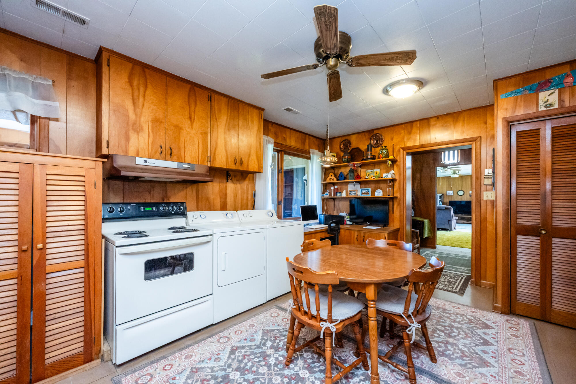 7081 W Us 12 Highway Three Oaks MI 49128