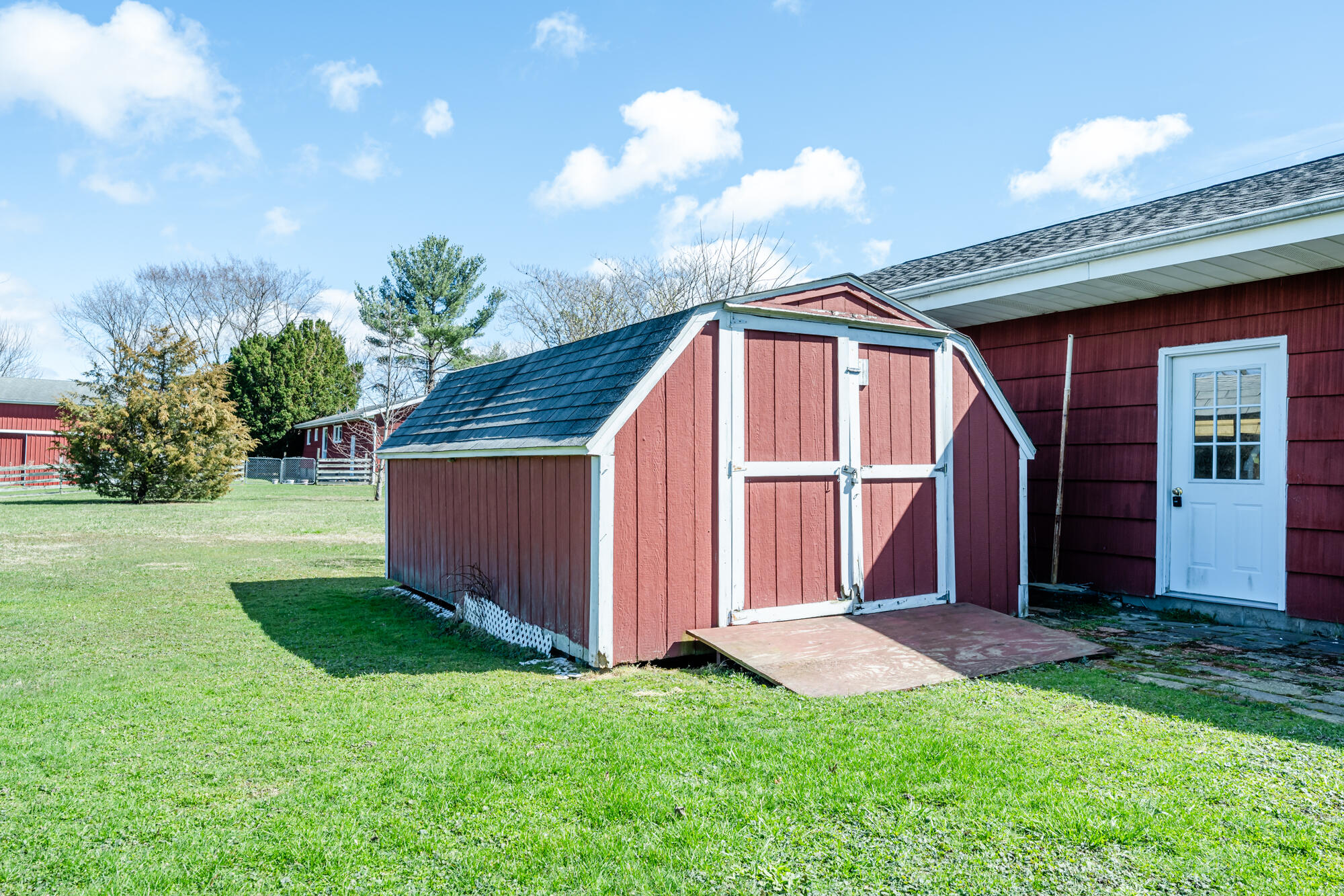 7081 W Us 12 Highway Three Oaks MI 49128