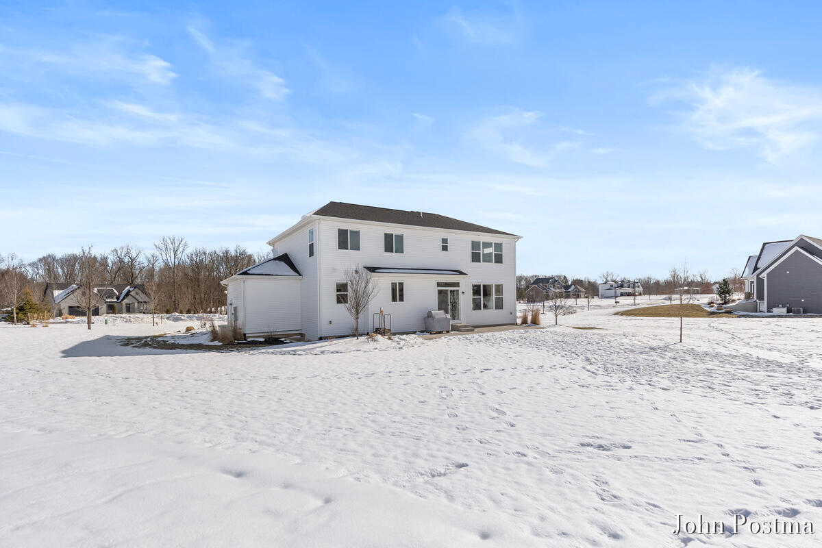 5827 Golden Hollow Drive SE Grand Rapids MI 49512