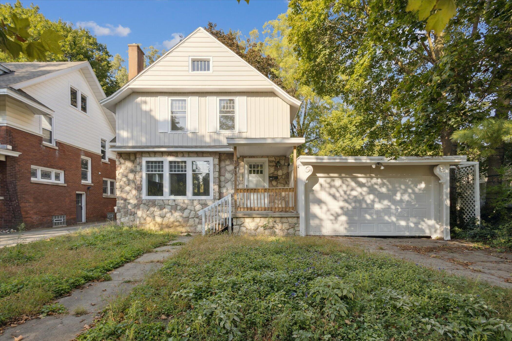 343 Garfield Avenue NW Grand Rapids MI 49504