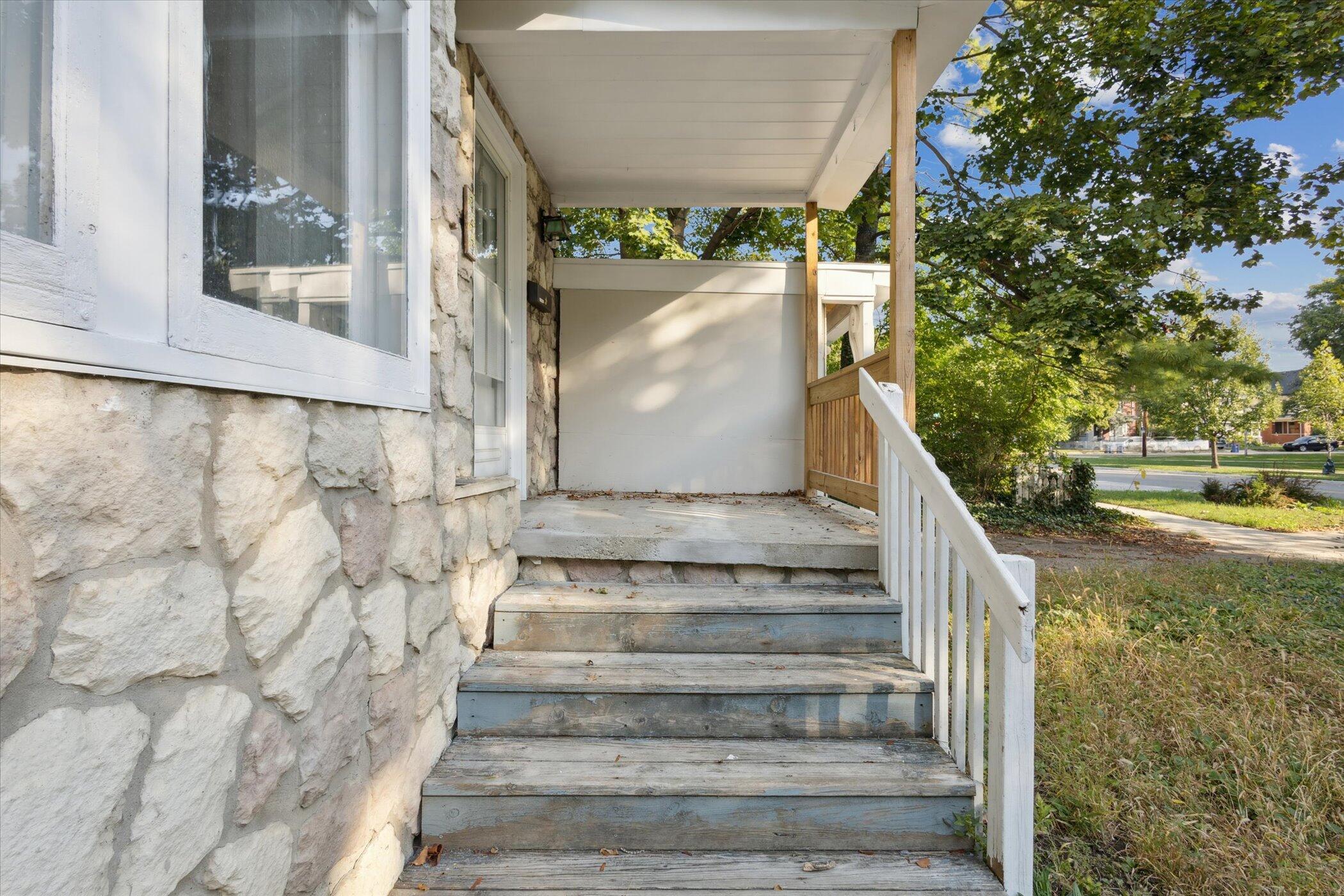 343 Garfield Avenue NW Grand Rapids MI 49504