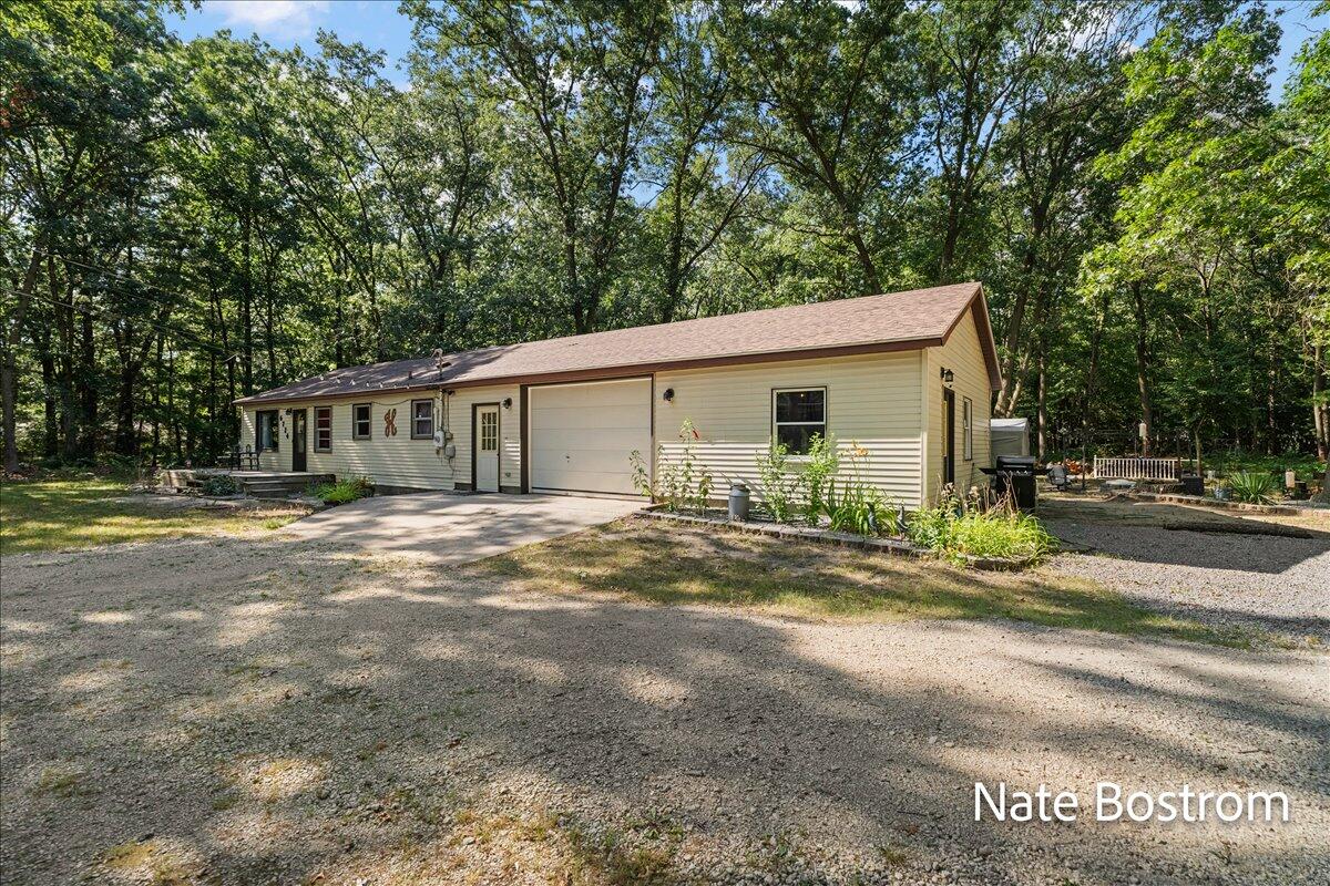 6724 Hall Road Muskegon MI 49442